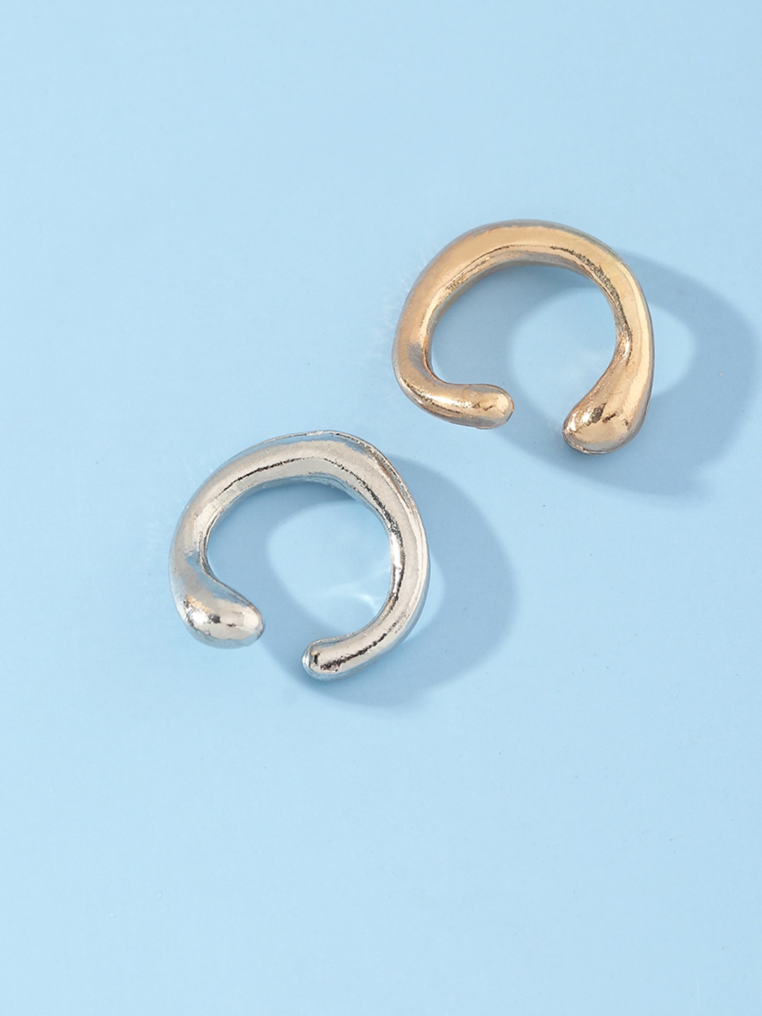 

URBANIC Set Of 2 Gold Plated & Silver Plated Circular Clip-On Hoop Earrings
