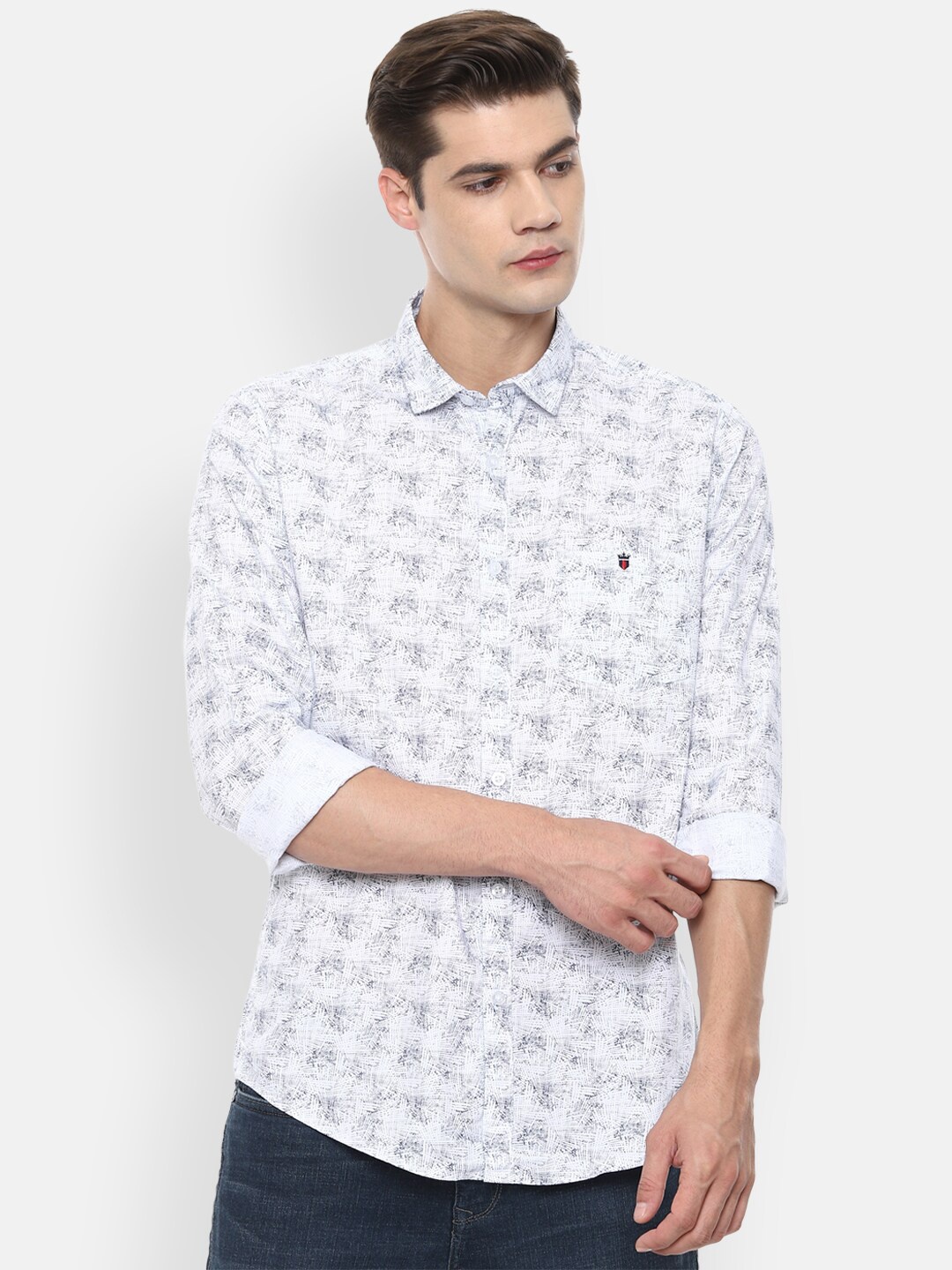 

Louis Philippe Jeans Men White Slim Fit Abstract Opaque Printed Pure Cotton Casual Shirt