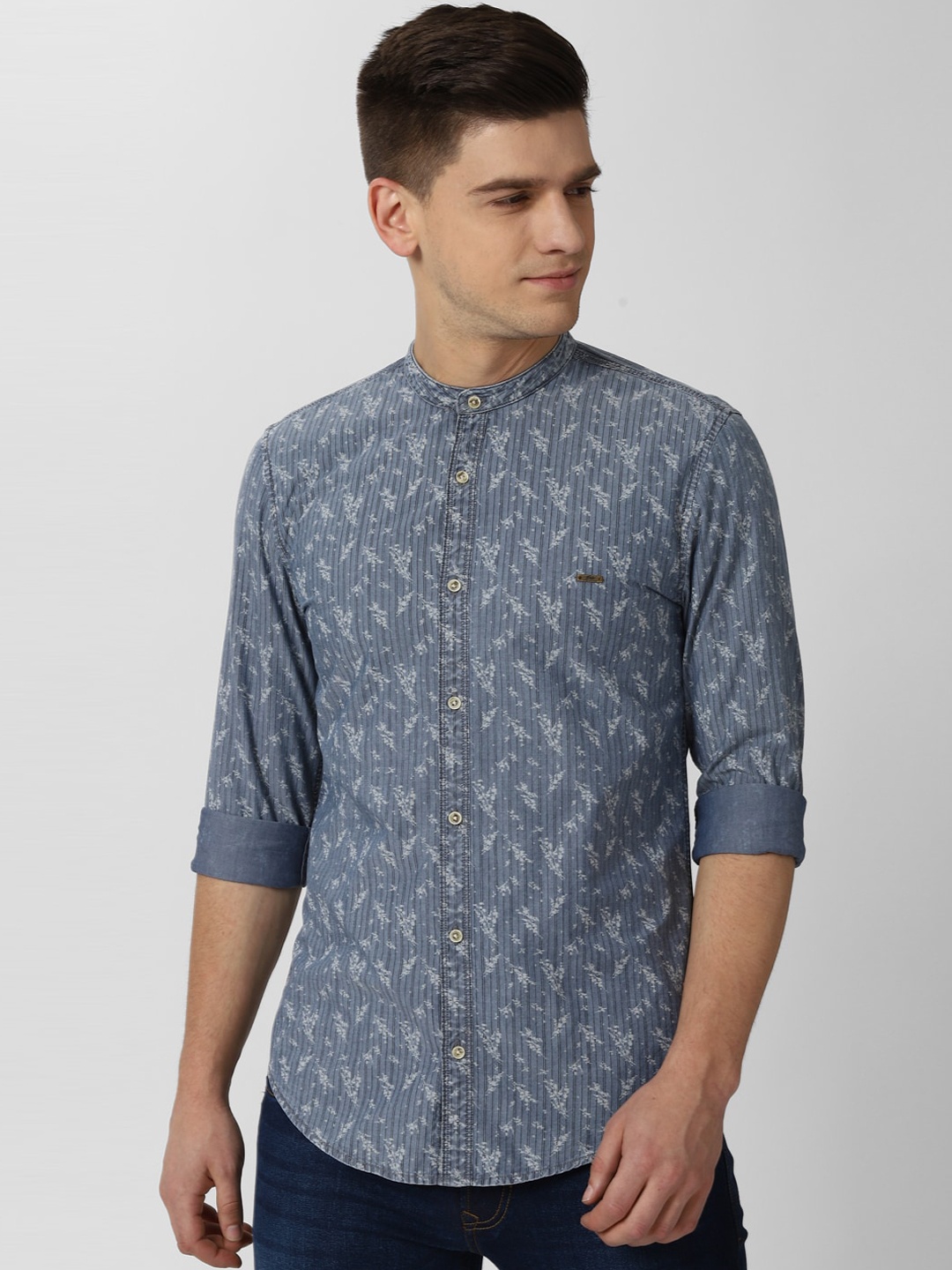 

Peter England Casuals Men Blue Slim Fit Floral Opaque Printed Casual Shirt