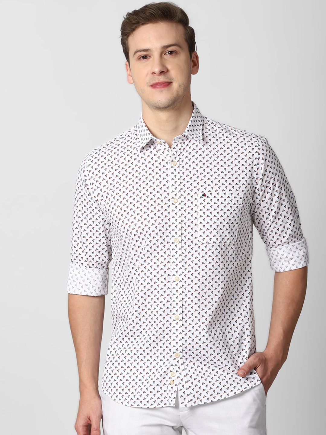 

Peter England Casuals Men White Slim Fit Opaque Printed Casual Shirt
