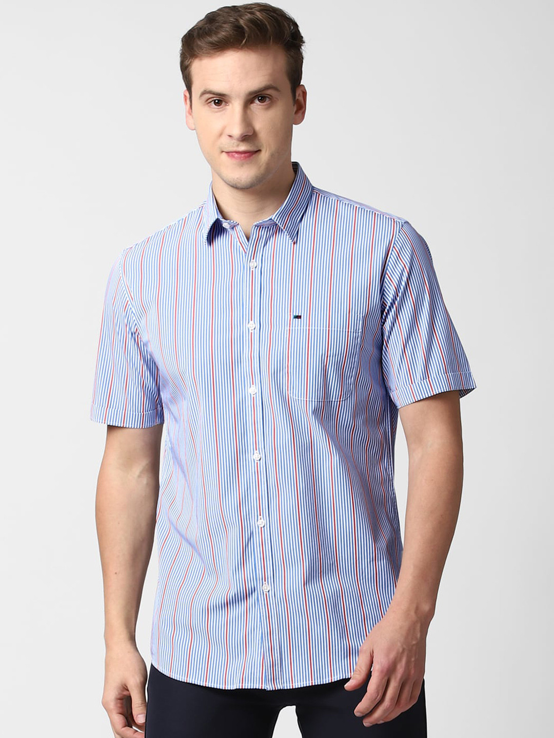 

Peter England Casuals Men Blue Slim Fit Opaque Striped Casual Shirt