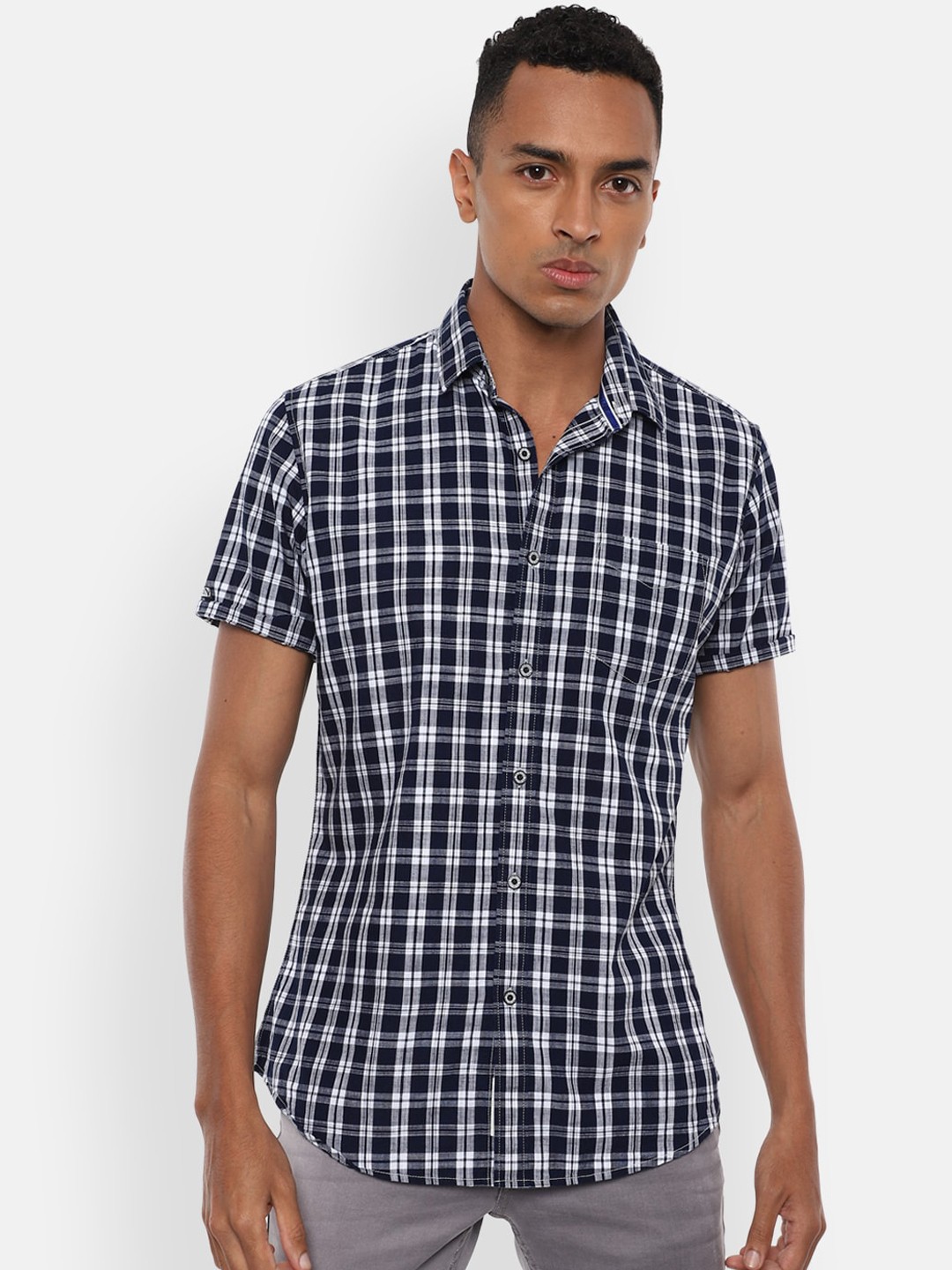 

VAN HEUSEN DENIM LABS Men Navy Blue & White Slim Fit Opaque Checked Casual Shirt