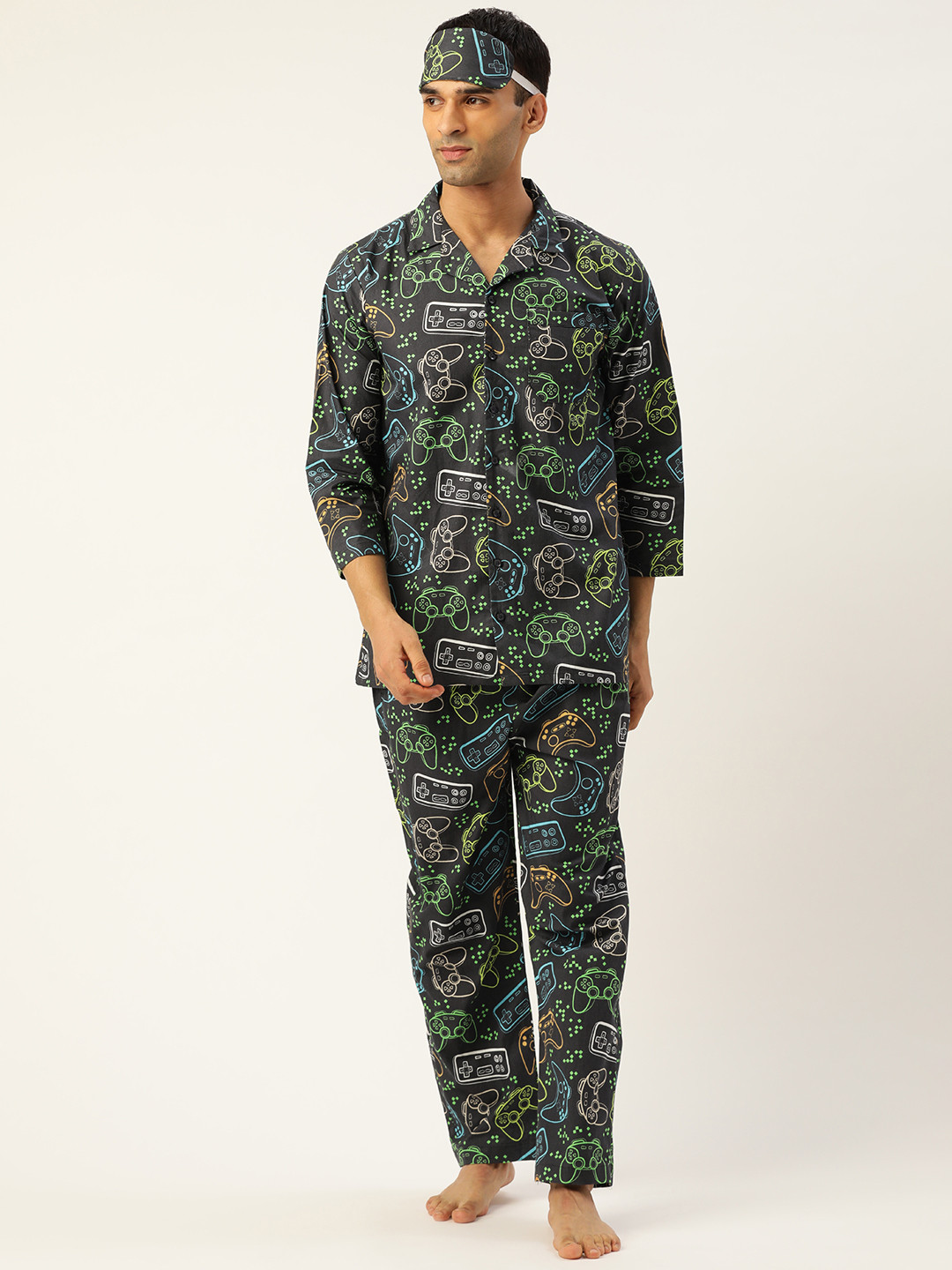 

Rapra The Label Men Black & Multicoloured Printed Night suit