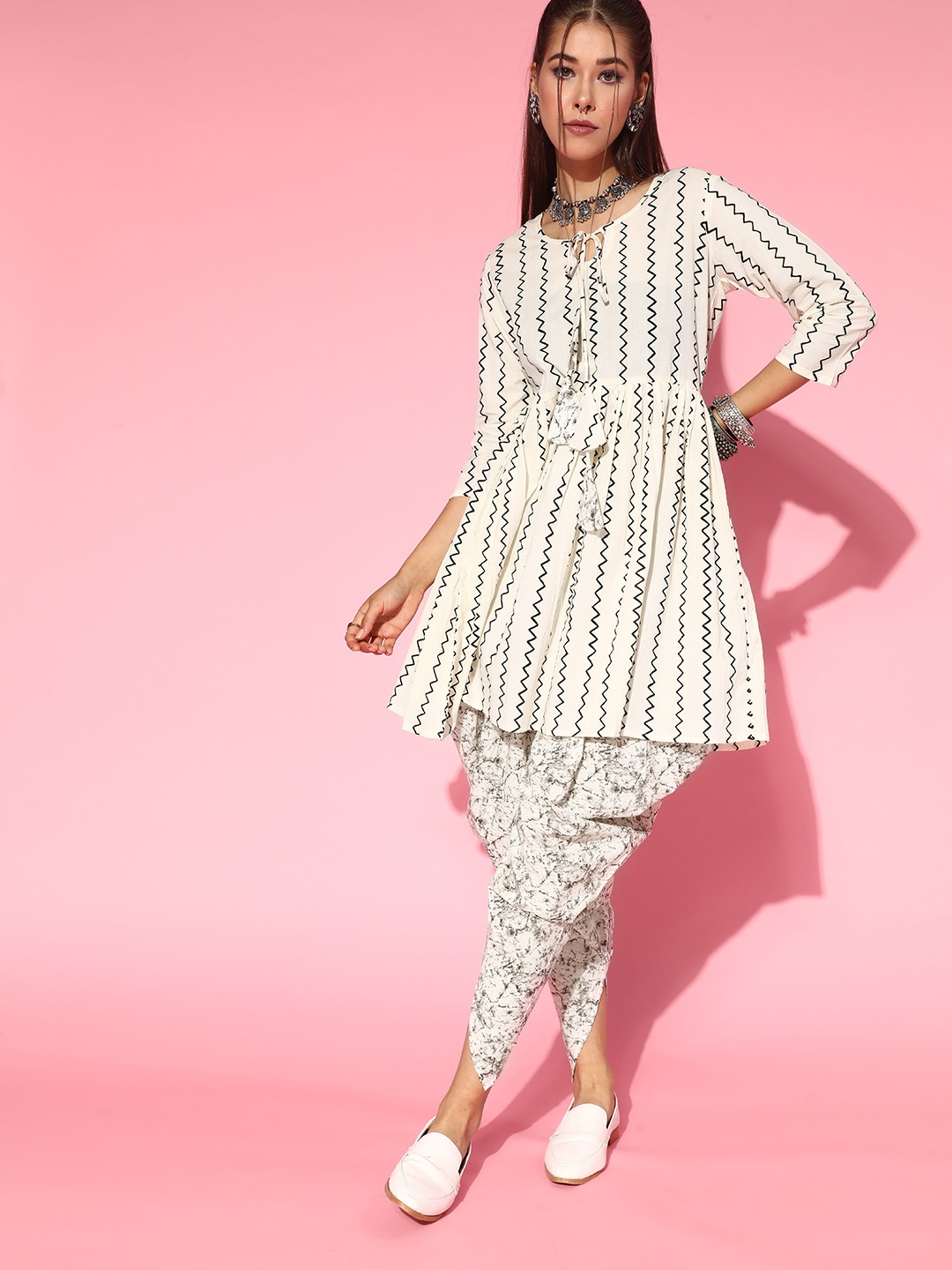 

mokshi Women Off White Printed Regular Pure Cotton Kurti with Dhoti Pants