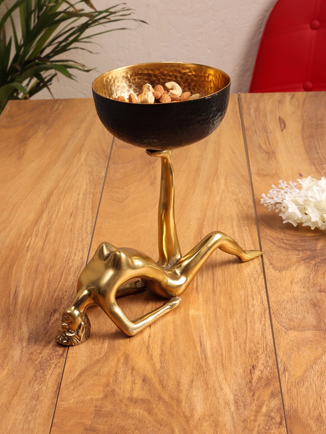 

Aapno Rajasthan Gold-Toned & Black Handcrafted Bowl With Yoga Pose Figurine