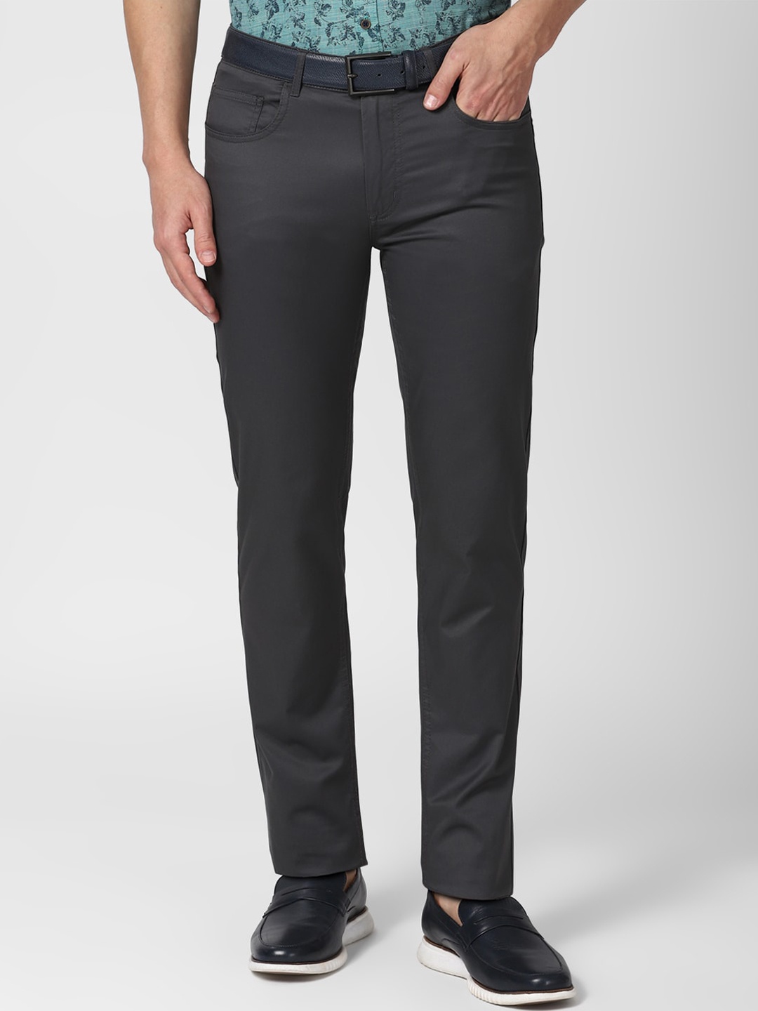 

Peter England Casuals Men Grey Solid Slim Fit Trousers