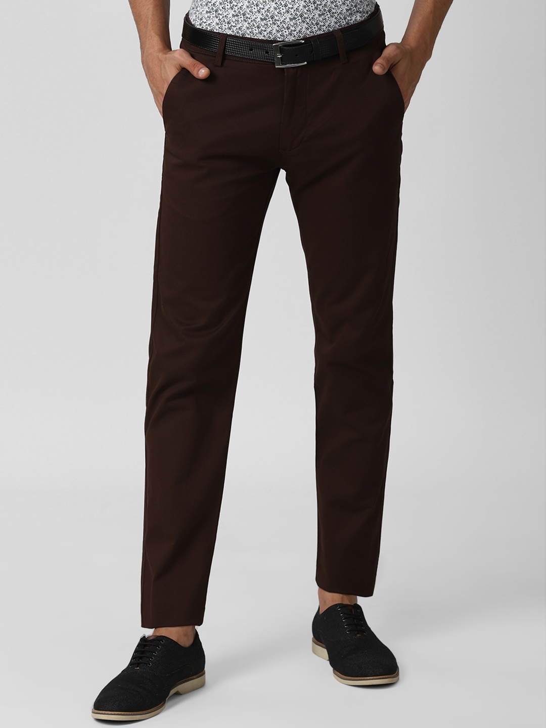 

Peter England Casuals Men Brown Solid Slim Fit Trousers