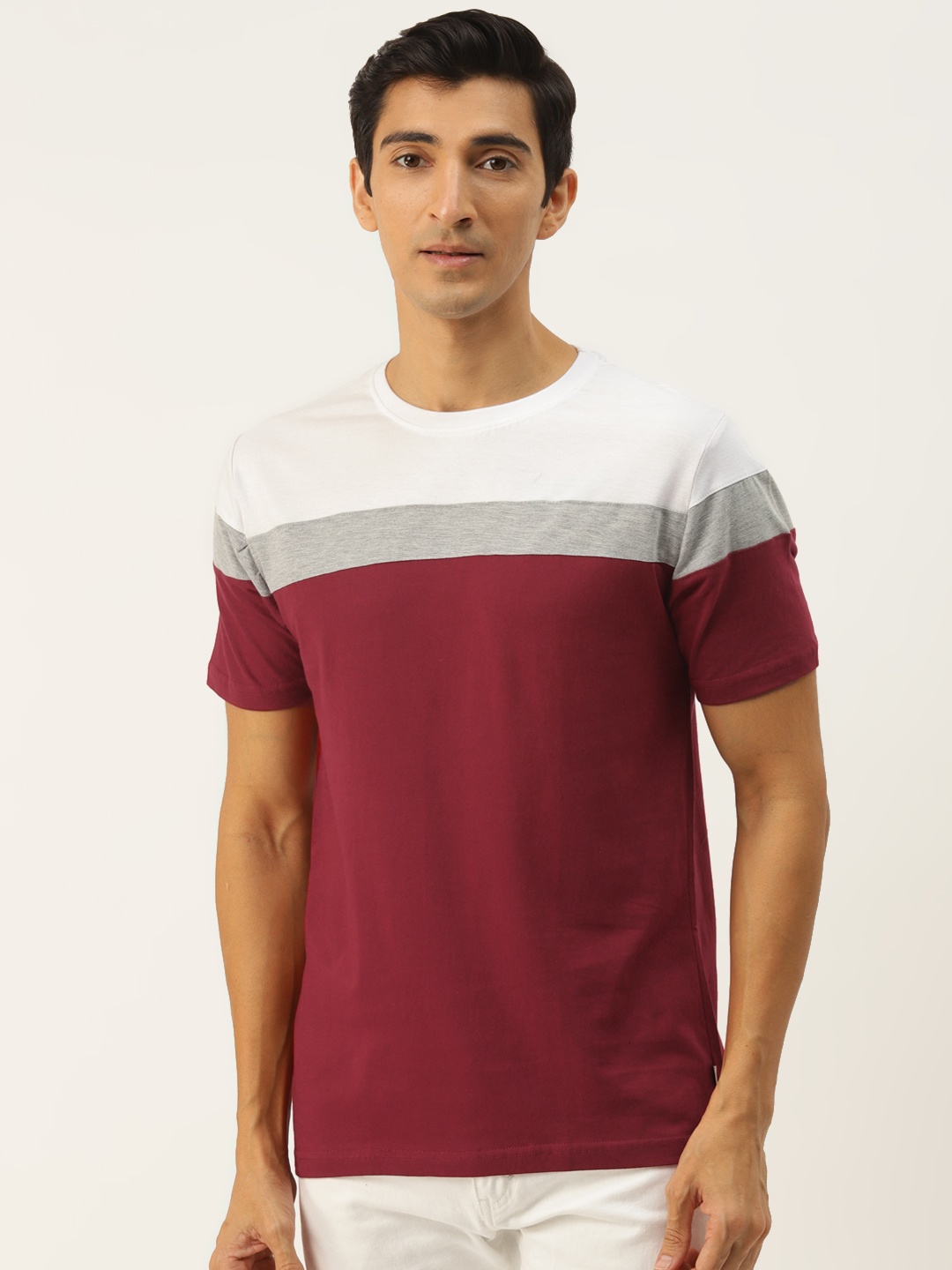 

Rodzen Men White & Maroon Colourblocked Slim Fit T-shirt