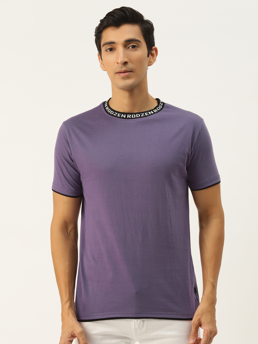 Rodzen Men Purple Slim Fit T-shirt