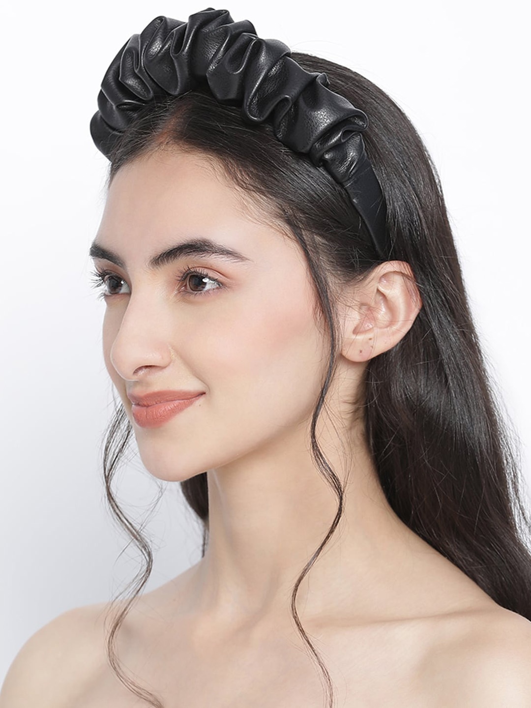 

Knotty Tail Women Black Scrunchy Head Band
