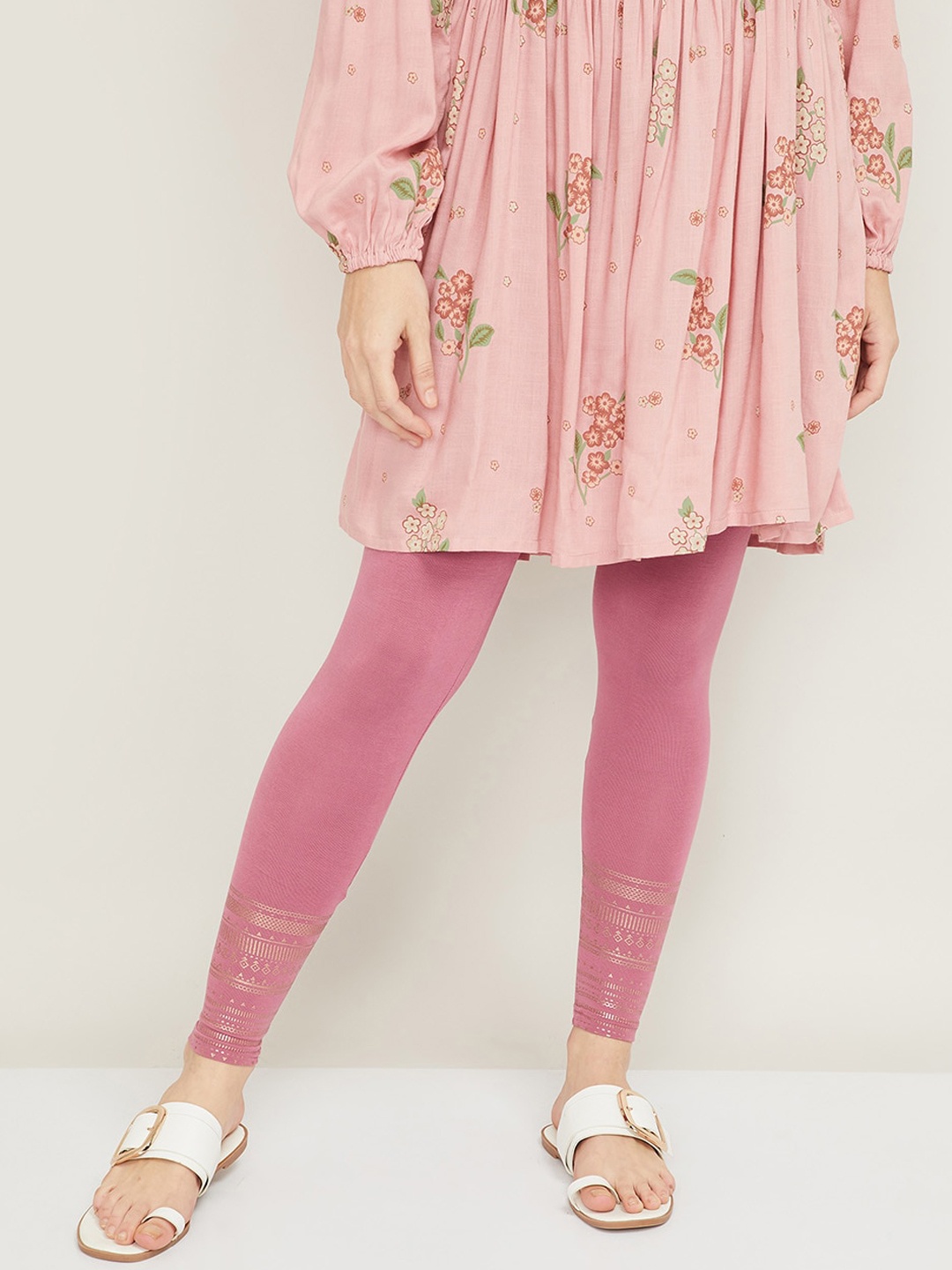 

Melange by Lifestyle Women Mauve & Gold-Coloured Printed Ankle-Length Leggings