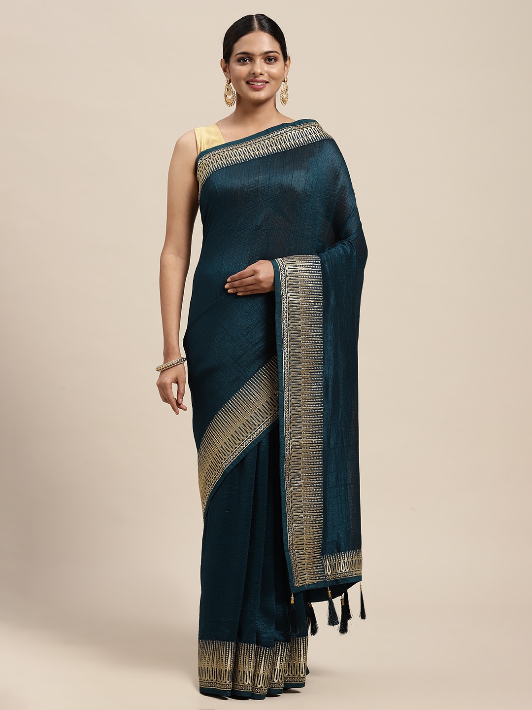 

MOHEY Navy Blue Solid Saree