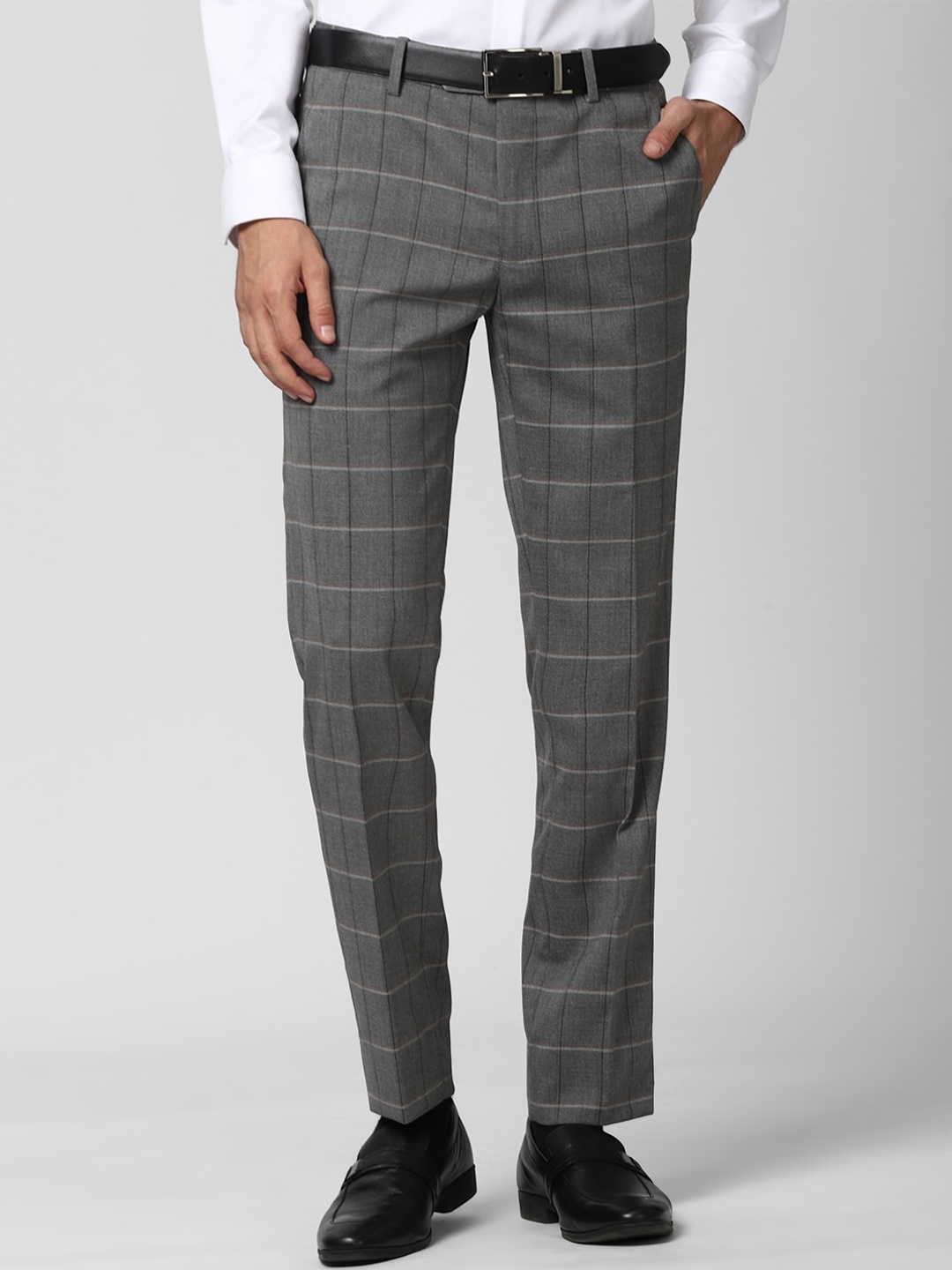 

Peter England Men Grey Checked Slim Fit Formal Trousers