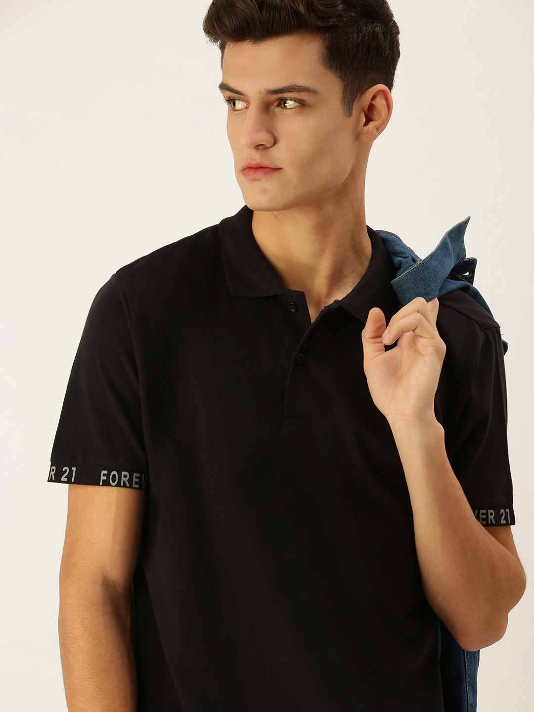 

FOREVER 21 Men Black Self Designed Polo Collar T-shirt