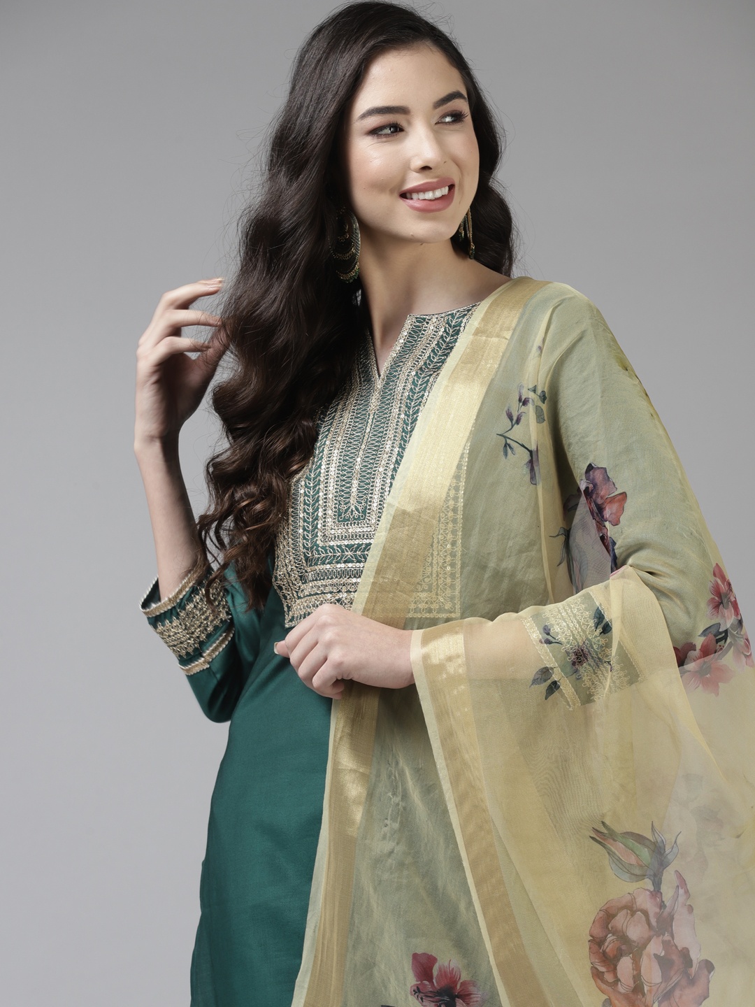 

Indo Era Women Green Yoke Design Sequinned Liva Kurta with Trousers & With Dupatta