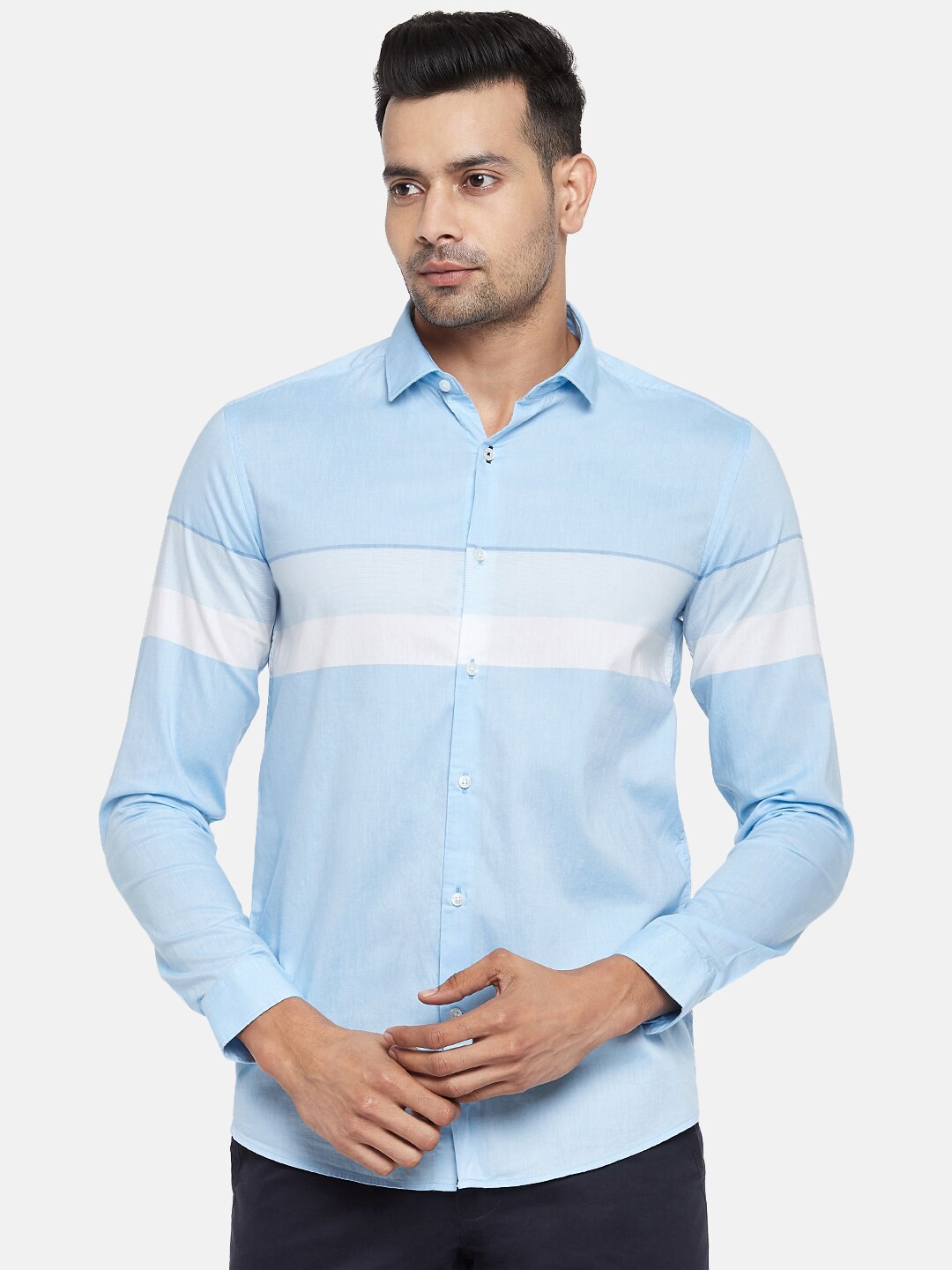 

BYFORD by Pantaloons Men Blue Slim Fit Horizontal Stripes Opaque Casual Shirt