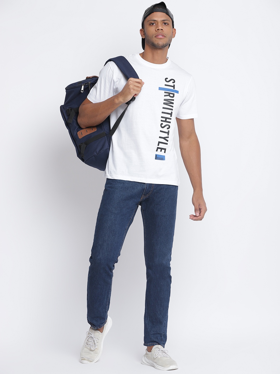 

Belliskey Men White Typography Printed T-shirt