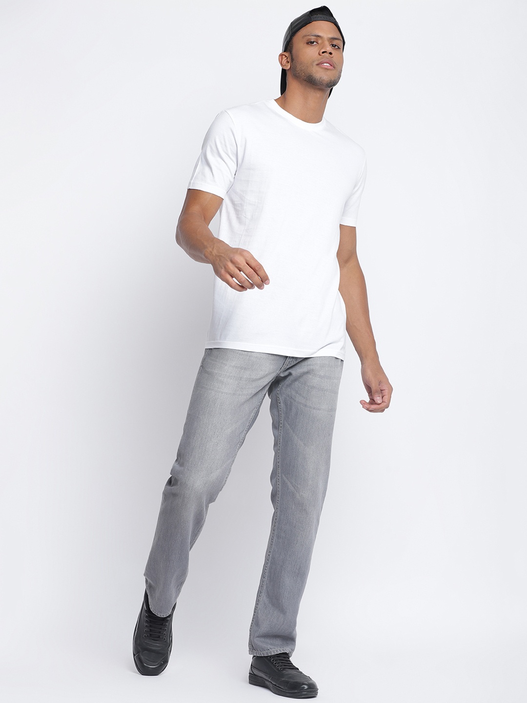 

Belliskey Men White Raw Edge T-shirt