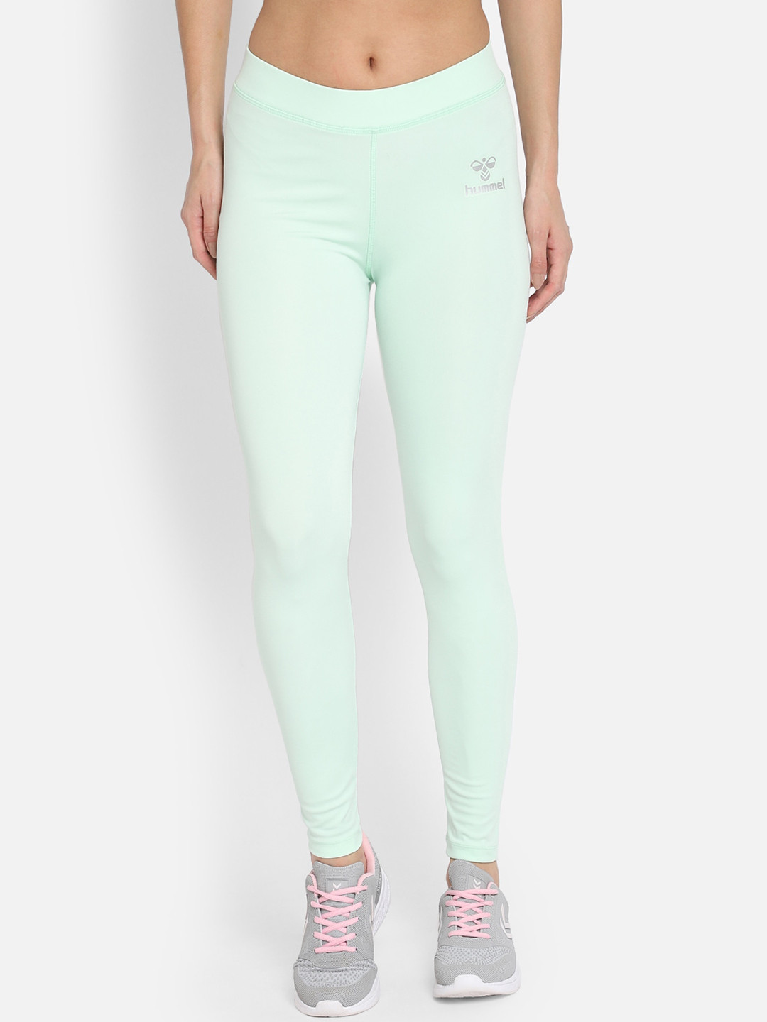 

hummel Women Green Solid Tights