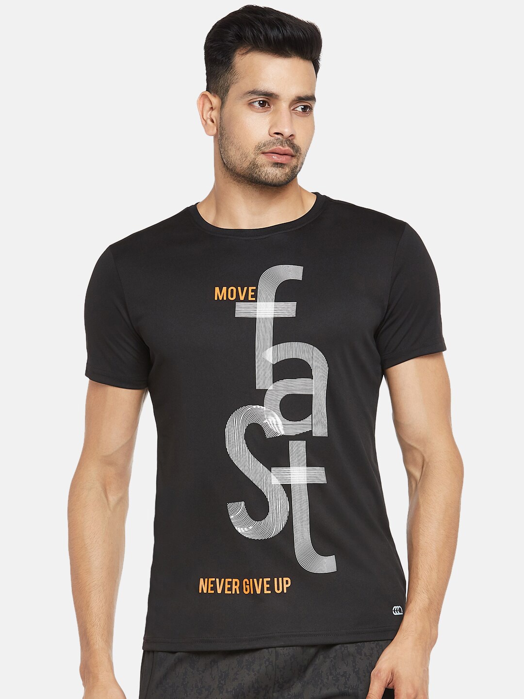 

Ajile by Pantaloons Men Black & White Typography Printed Slim Fit T-shirt