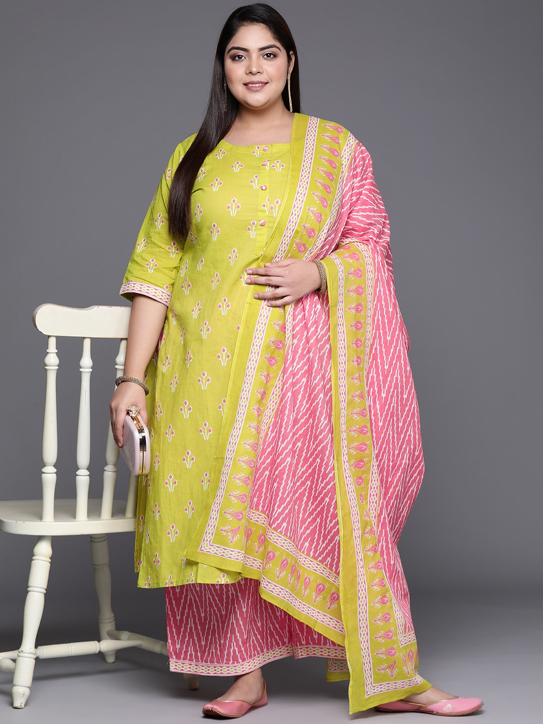 

EXTRA LOVE BY LIBAS Women Plus Size Green & Pink Plus Size Floral Printed Cotton Kurta Set
