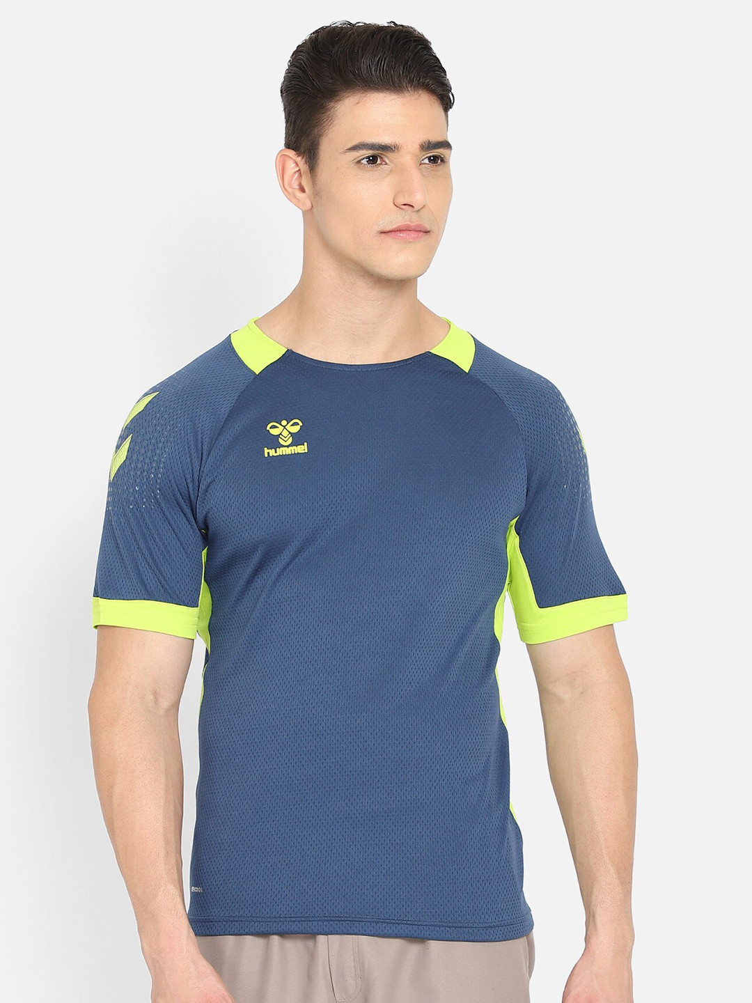 

hummel Men Teal & Fluorescent Green T-shirt