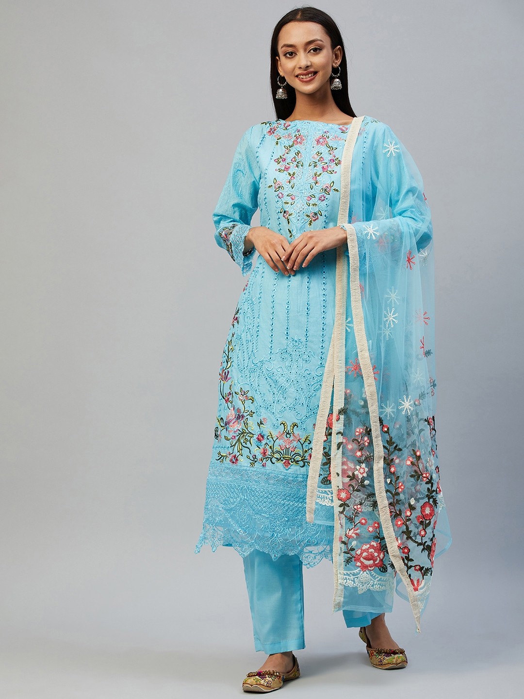 

Readiprint Fashions Blue & Turquoise Blue Embroidered Pure Cotton Unstitched Dress Material