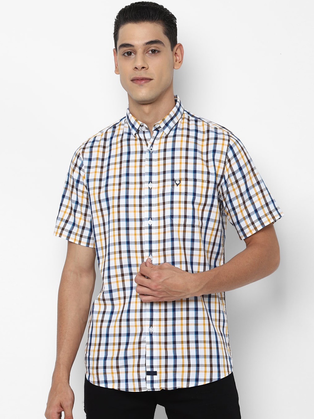 

Allen Solly Men White Slim Fit Opaque Checked Casual Shirt