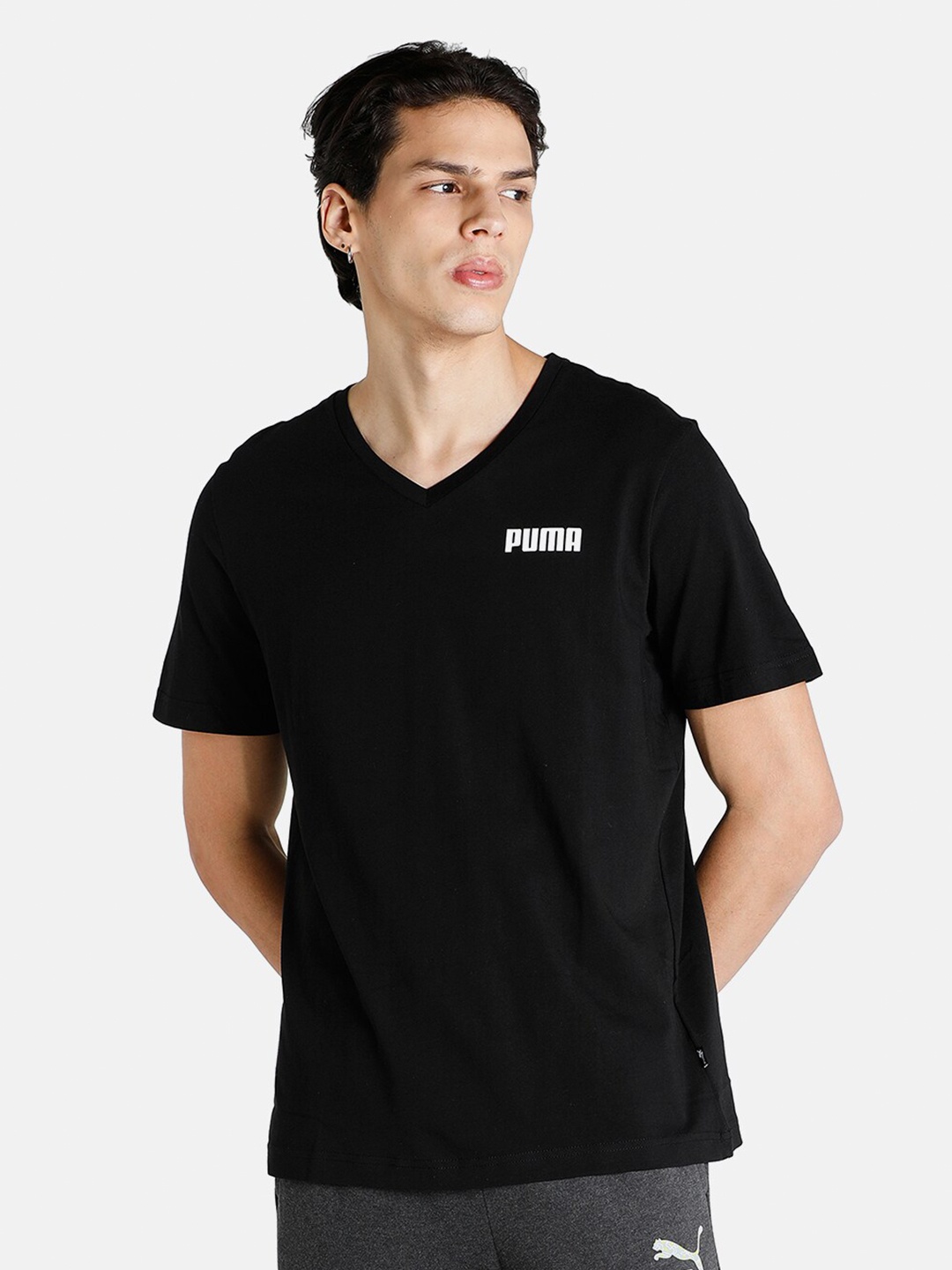 

Puma Men Black Brand Logo Printed V-Neck T-shirt