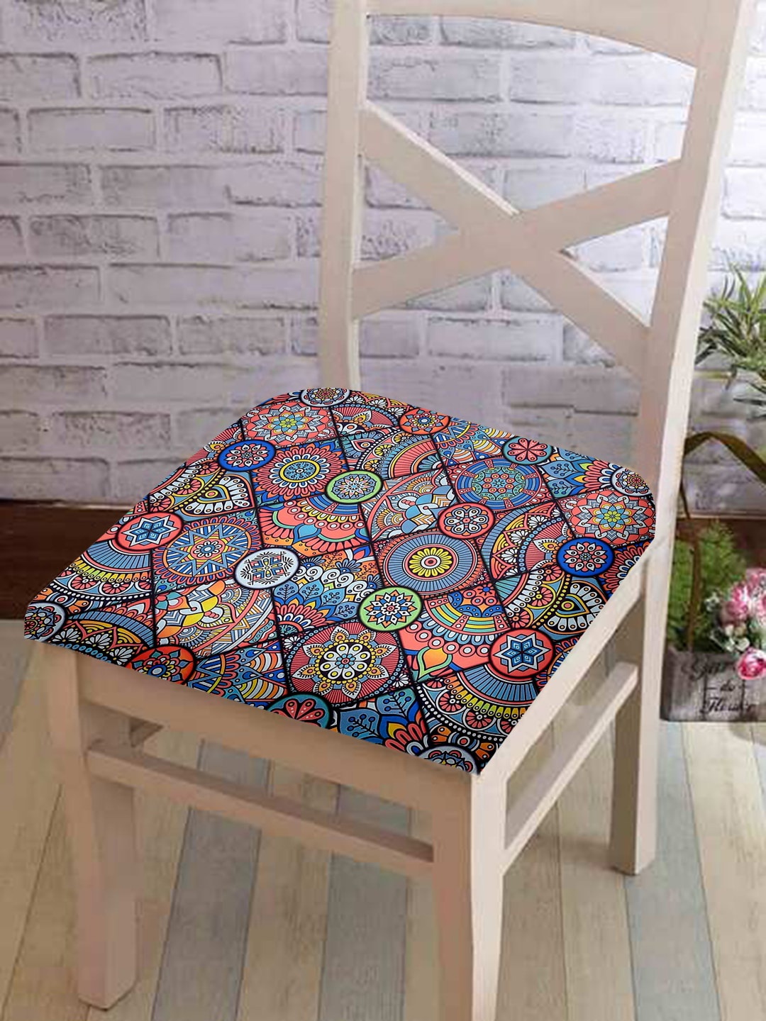 

Cortina Multicoloured Ethnic Motifs Printed Chair Cover, Multi