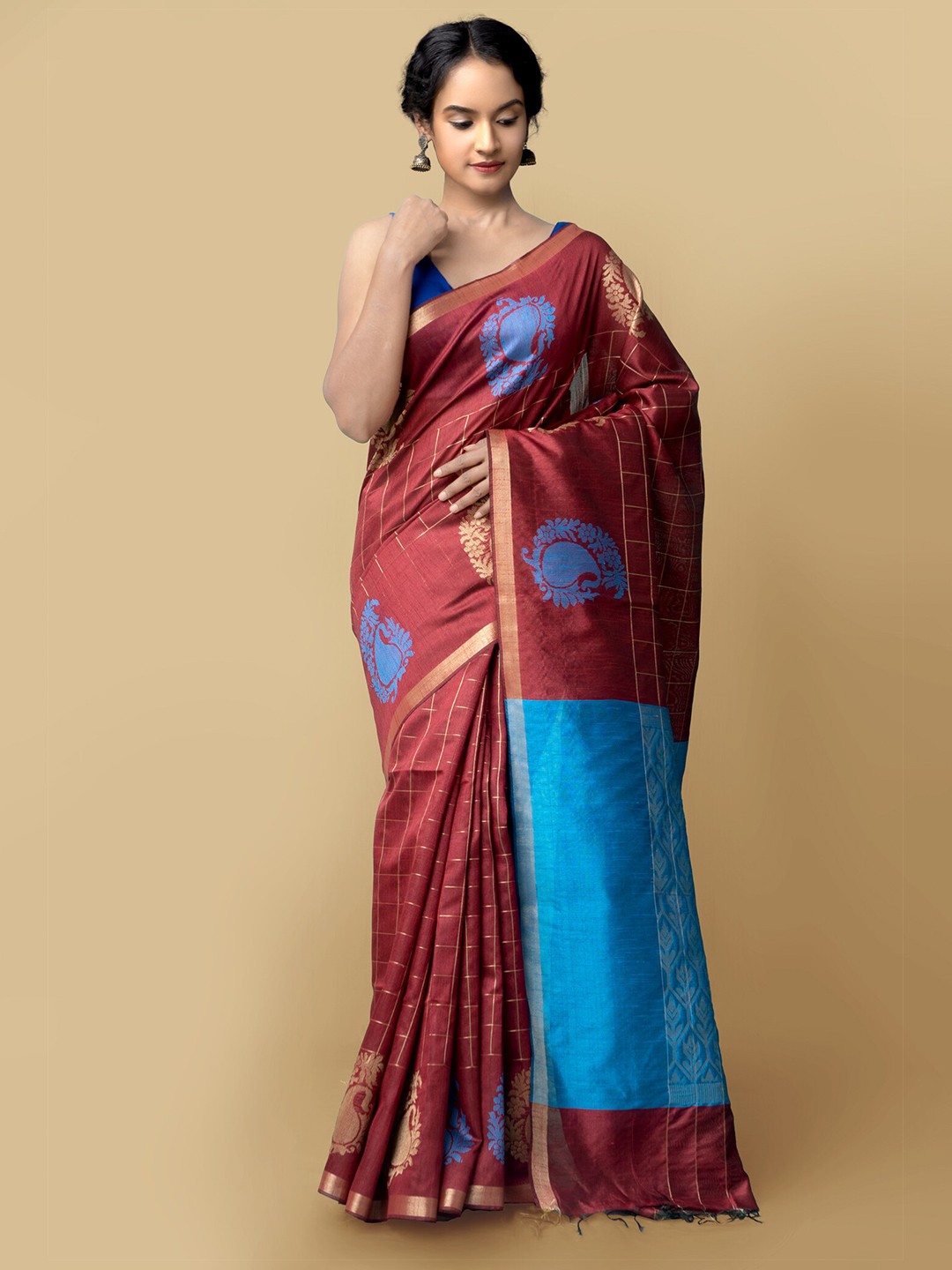 

Unnati Silks Maroon & Blue Woven Design Zari Pure Linen Jamdani Saree