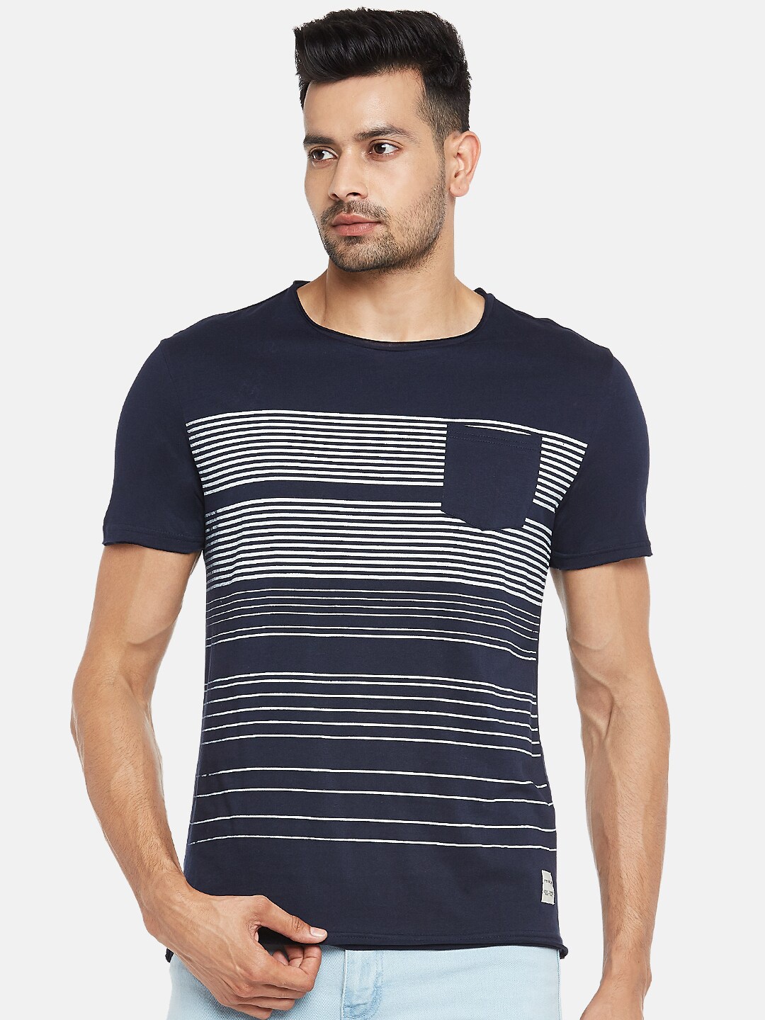 

People Men Navy Blue & Off White Striped T-shirt