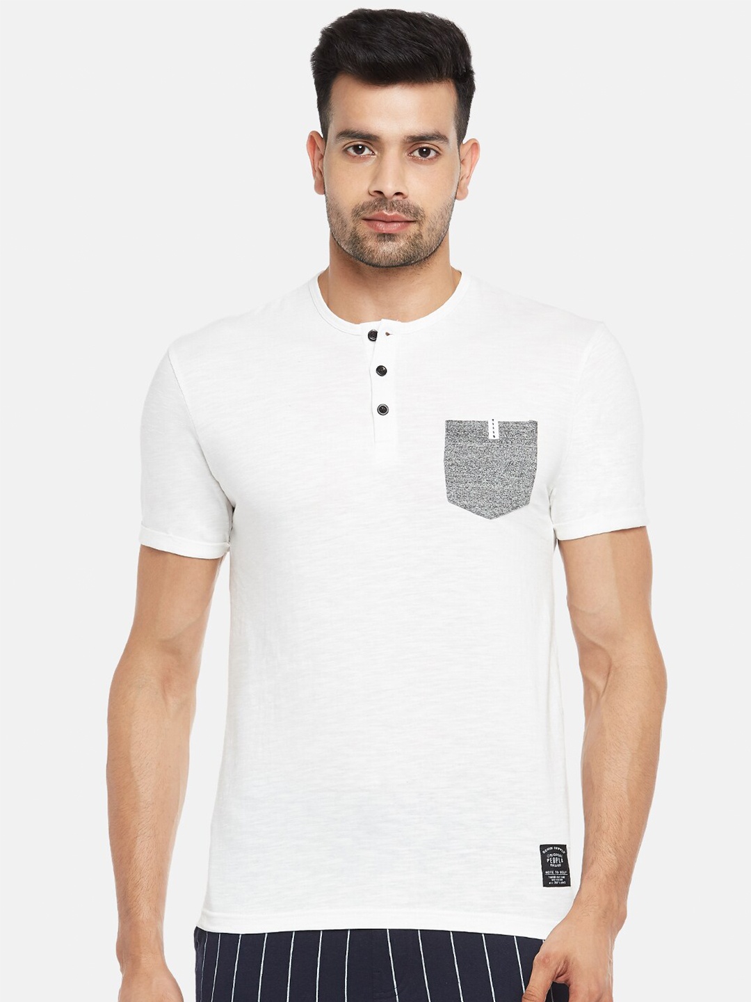 

People Men Off White Henley Neck Pockets T-shirt