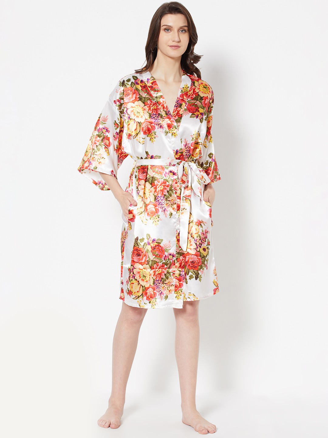 

URBANIC Women White & Red Floral Printed Robe