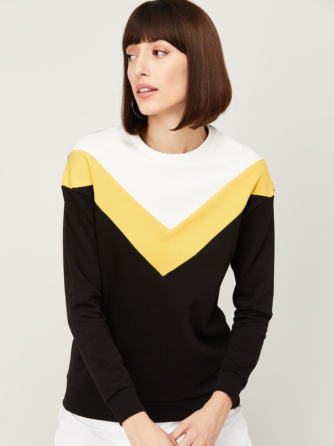 

Bossini Women Black & White Colourblocked Sweatshirt