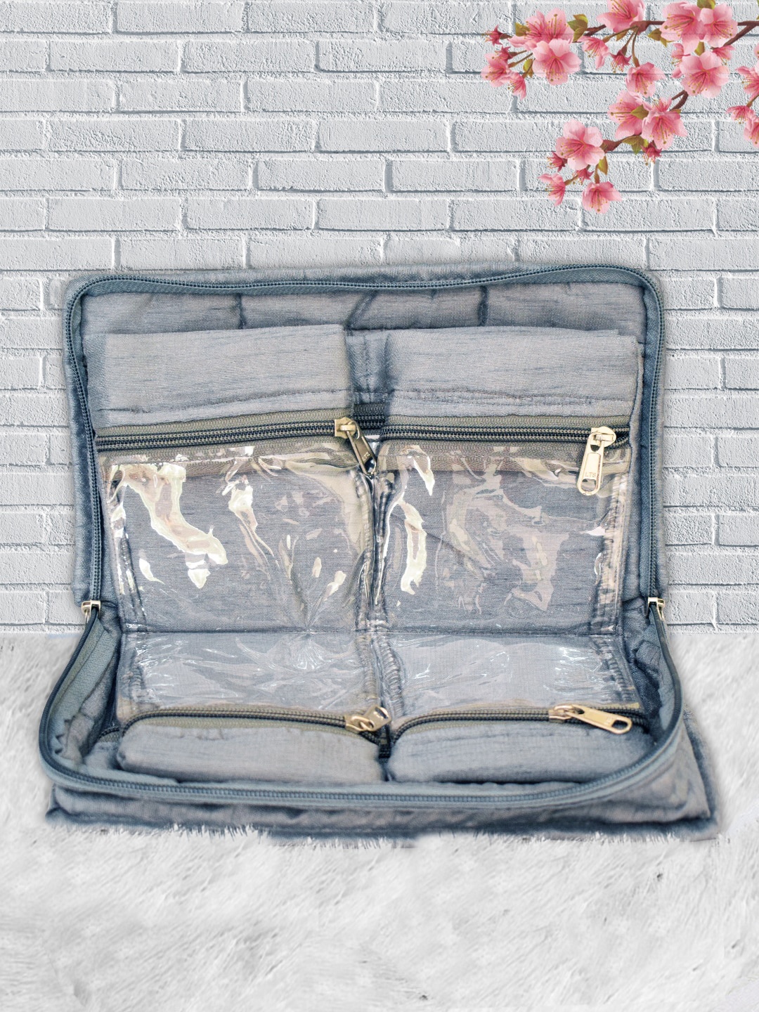 

Kuber Industries Grey & White Embroidered Portable Jewellery Organizer