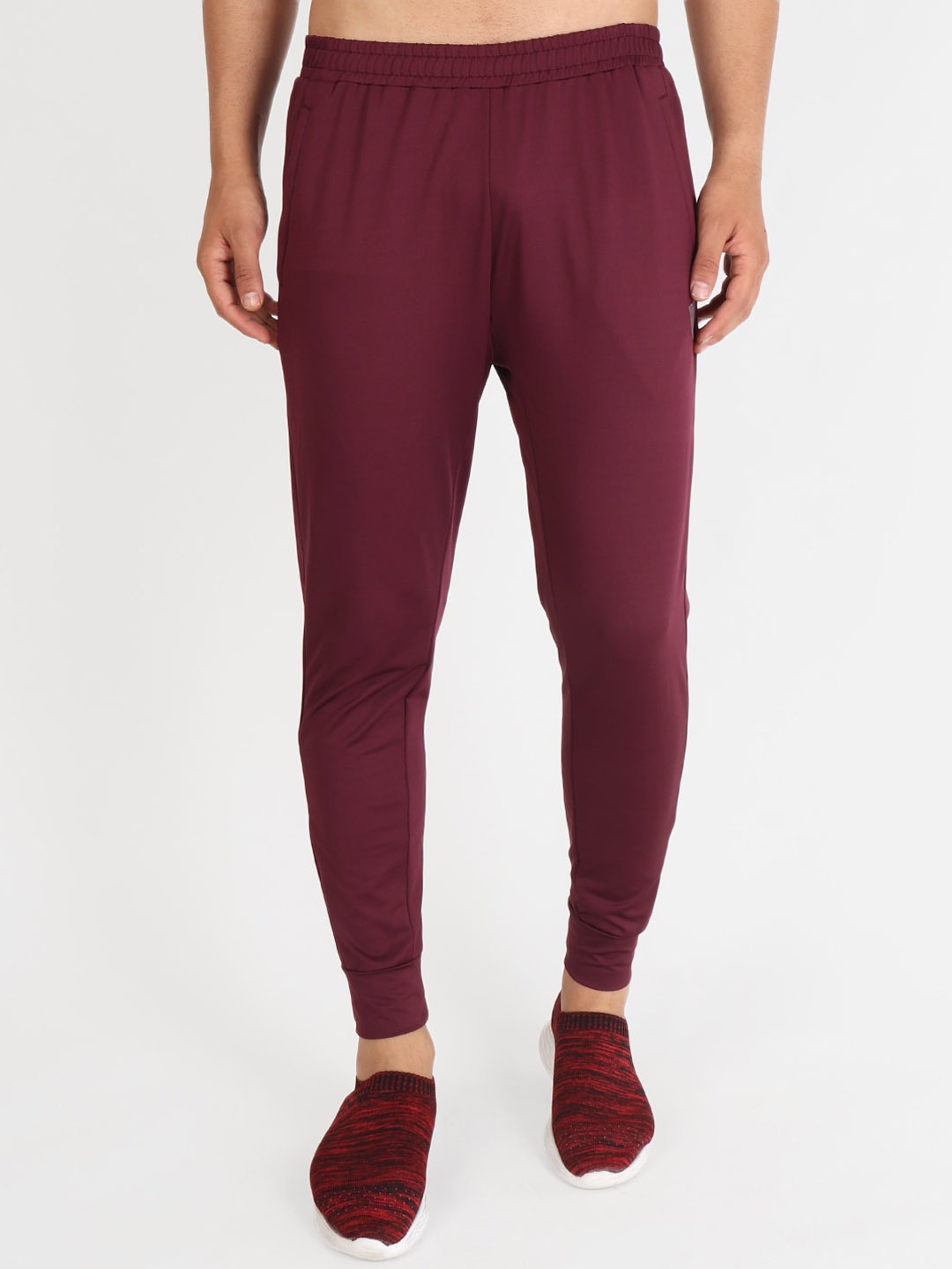 

VEGA Men Maroon Strechable Slim Fit Sports Track Pant