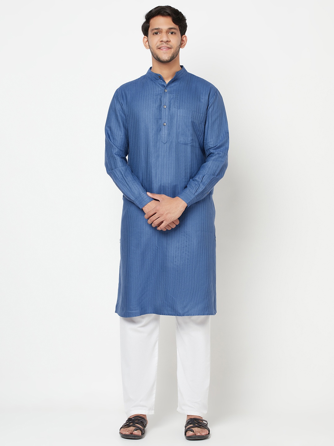 

Fabindia Men Navy Blue Striped Comfort-Fit Kurta