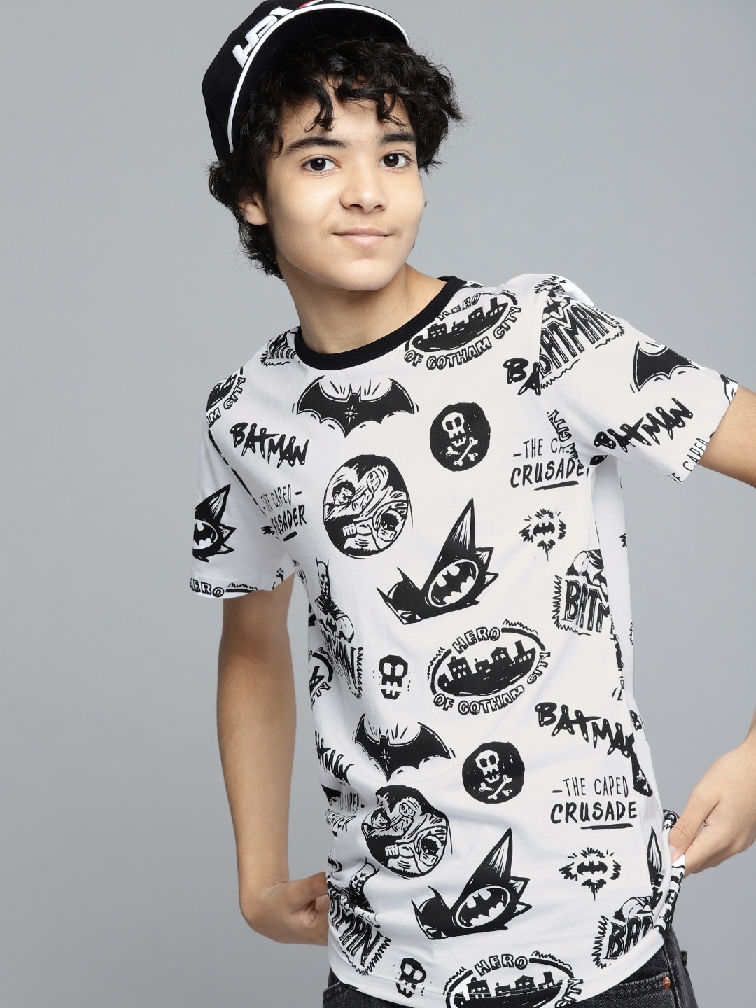 

Kook N Keech DC Teens Boys White & Black Pure Cotton Batman Print T-shirt