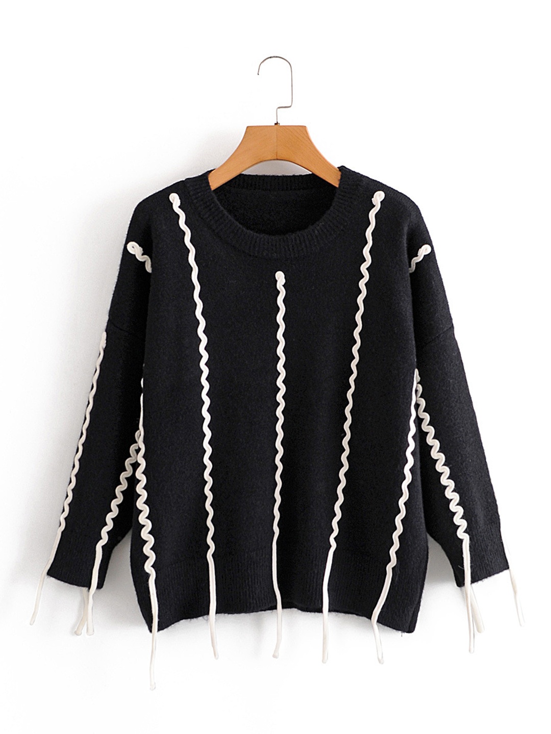 

URBANIC Women Black & White Pullover Sweater with Applique Detail