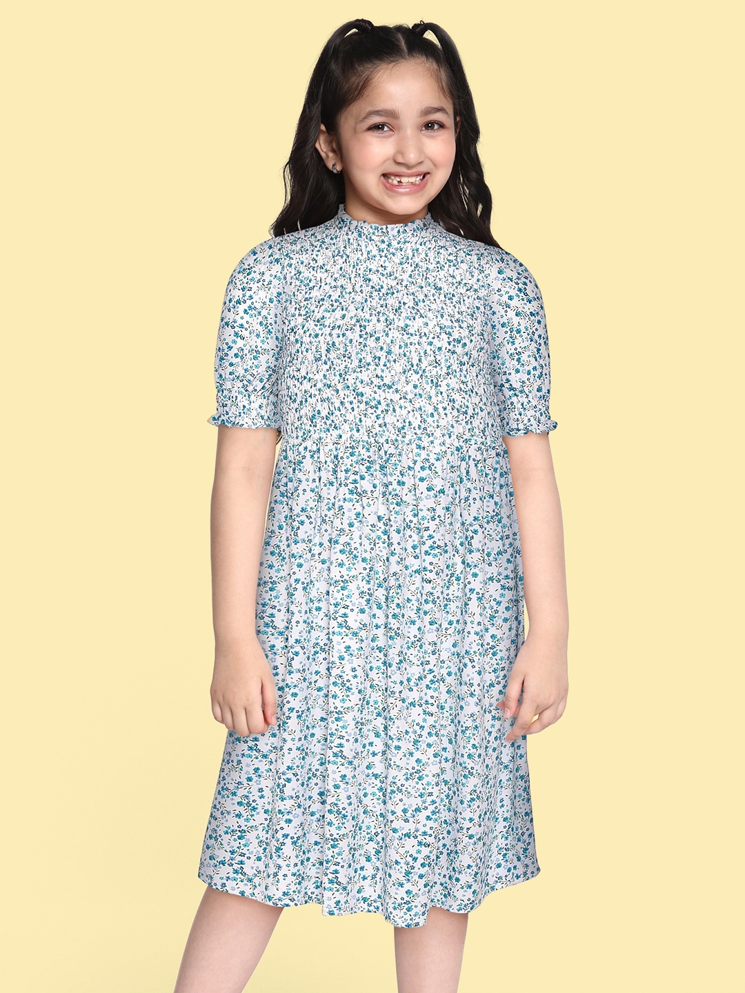 

Marks & Spencer Girls White & Blue Ditsy Floral Print Smocked Fit & Flare Dress