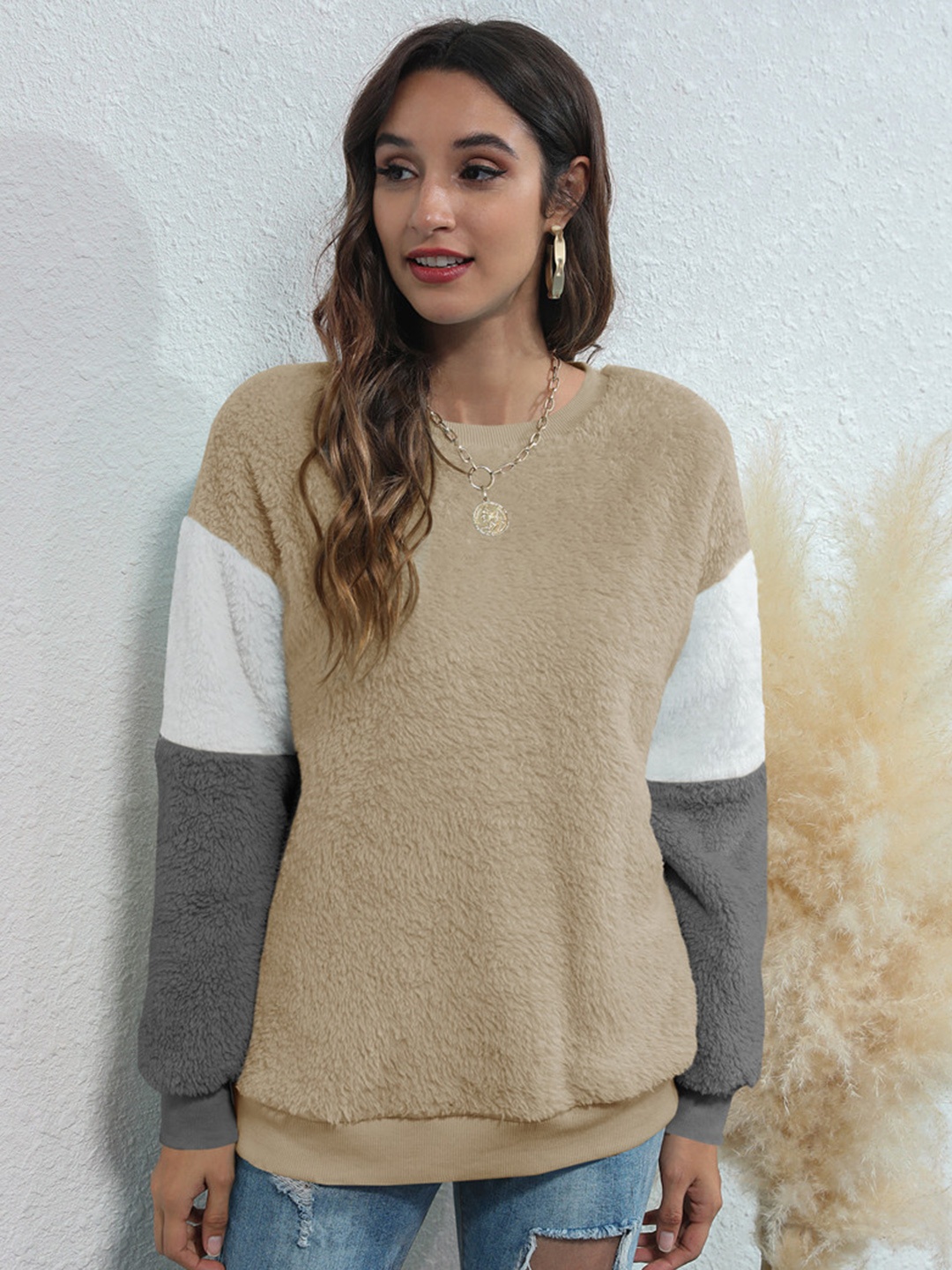 

URBANIC Women Beige & Grey Solid Faux Fur Longline Sweatshirt