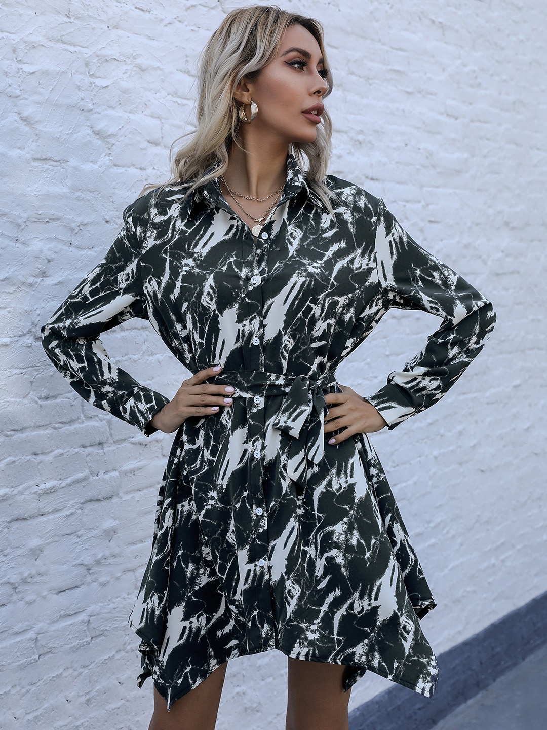 

URBANIC Black & White Abstract Print Shirt Dress