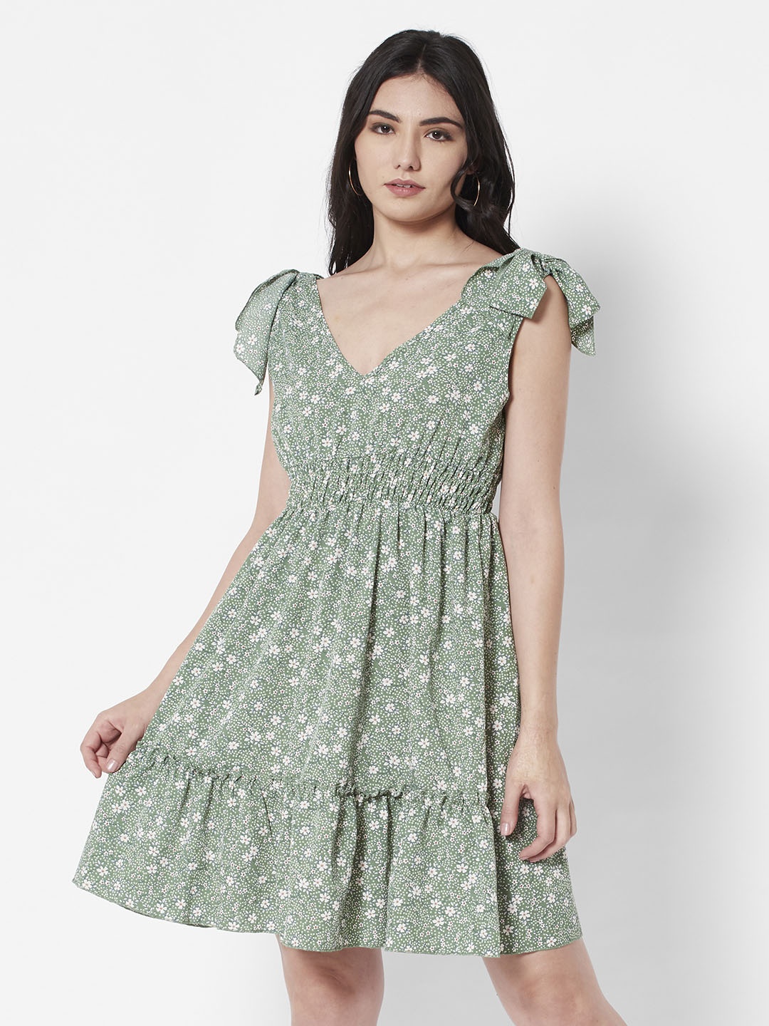 

URBANIC Green & White Floral Print Smocked A-Line Dress