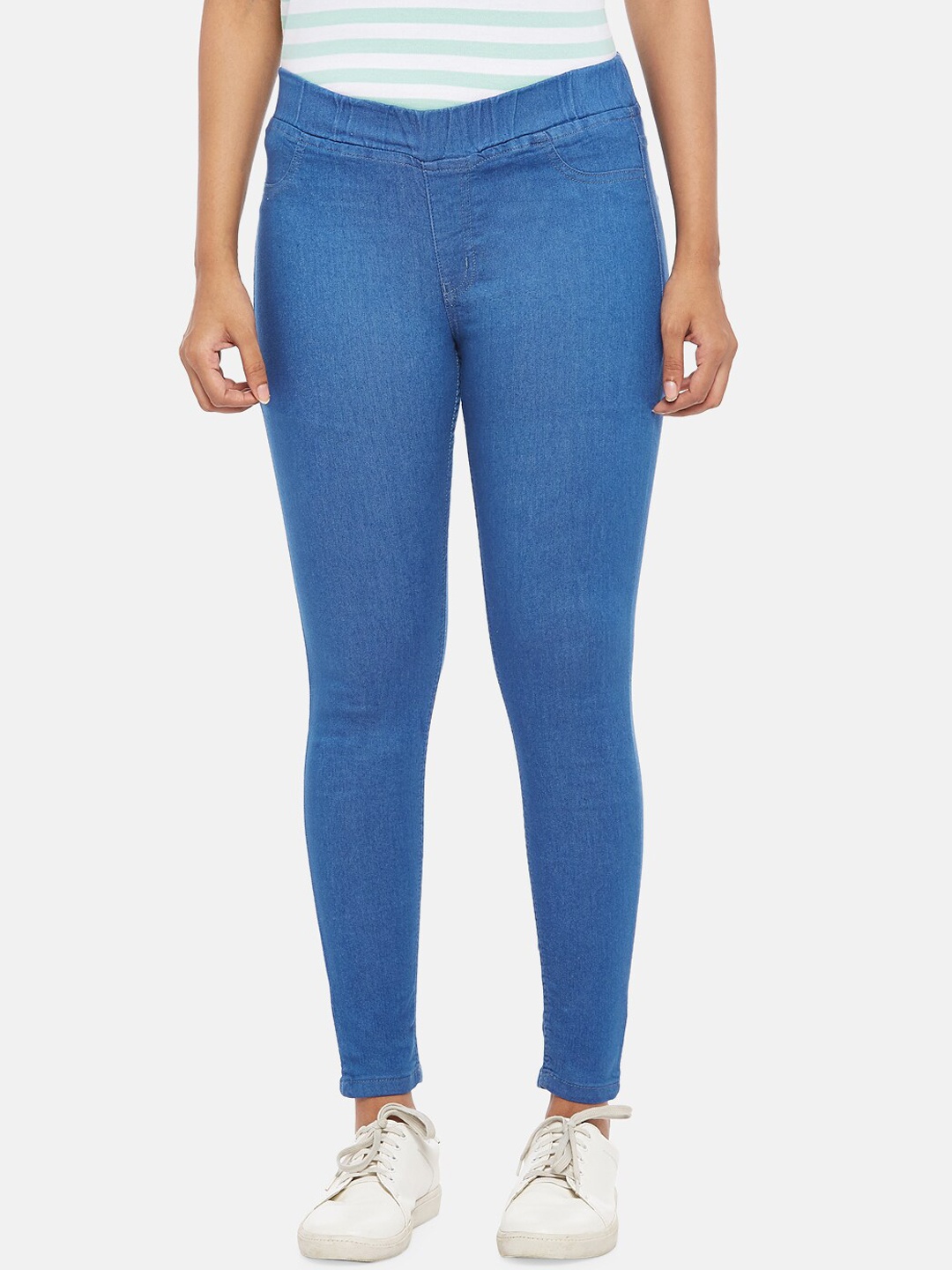 

People Women Blue Tapered Fit Jeans