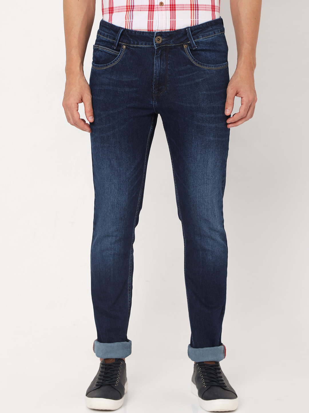 

Mufti Men Blue Slim Fit Light Fade Stretchable Jeans