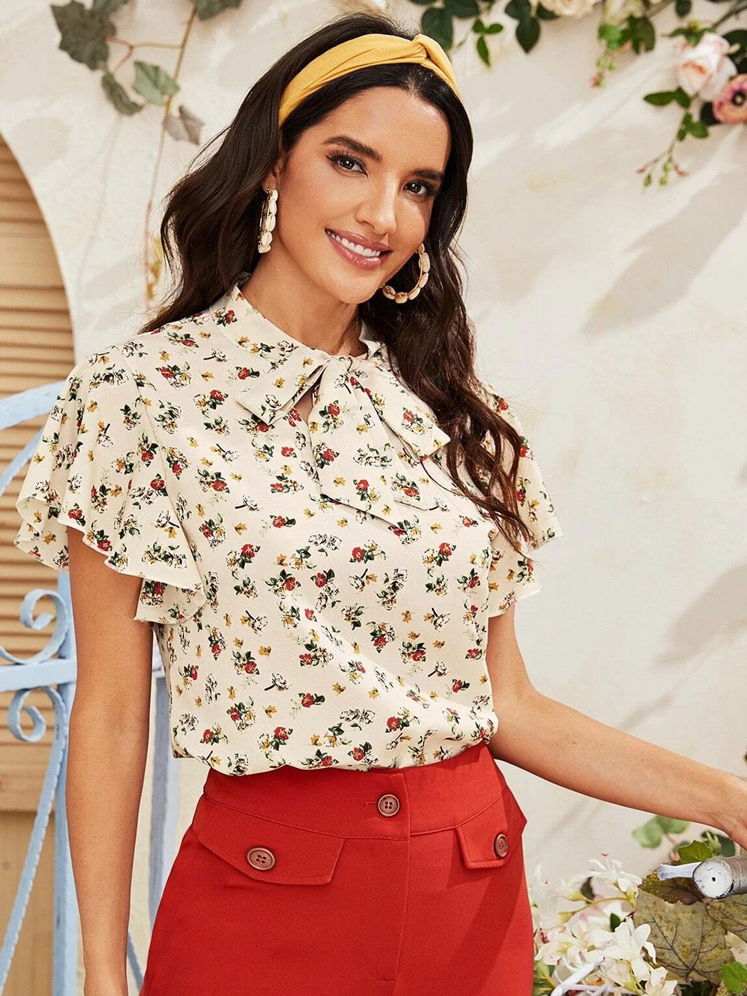 

URBANIC Beige & Maroon Floral Print Tie-Up Neck Top