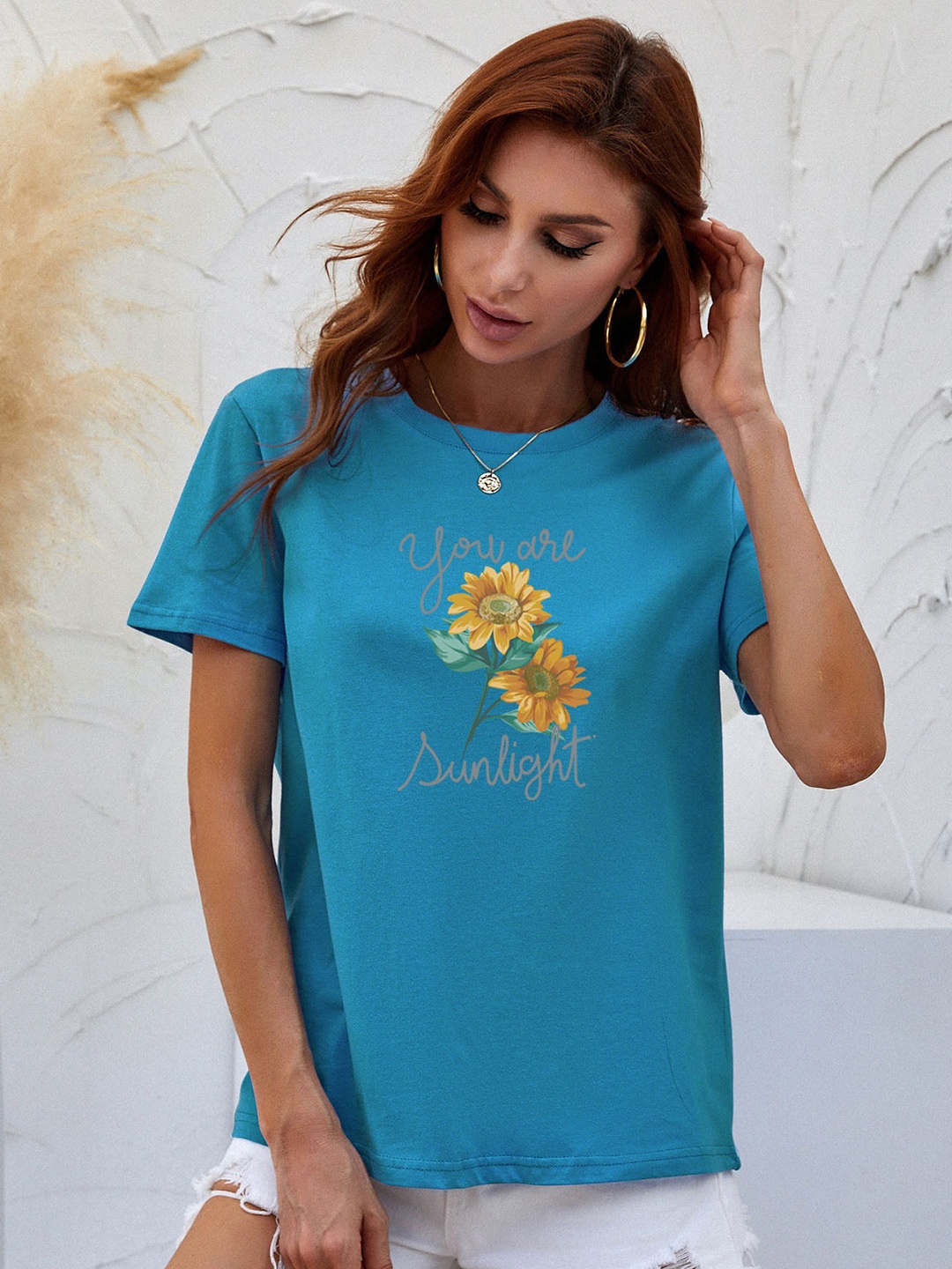 

URBANIC Women Blue Cotton Floral Printed T-shirt