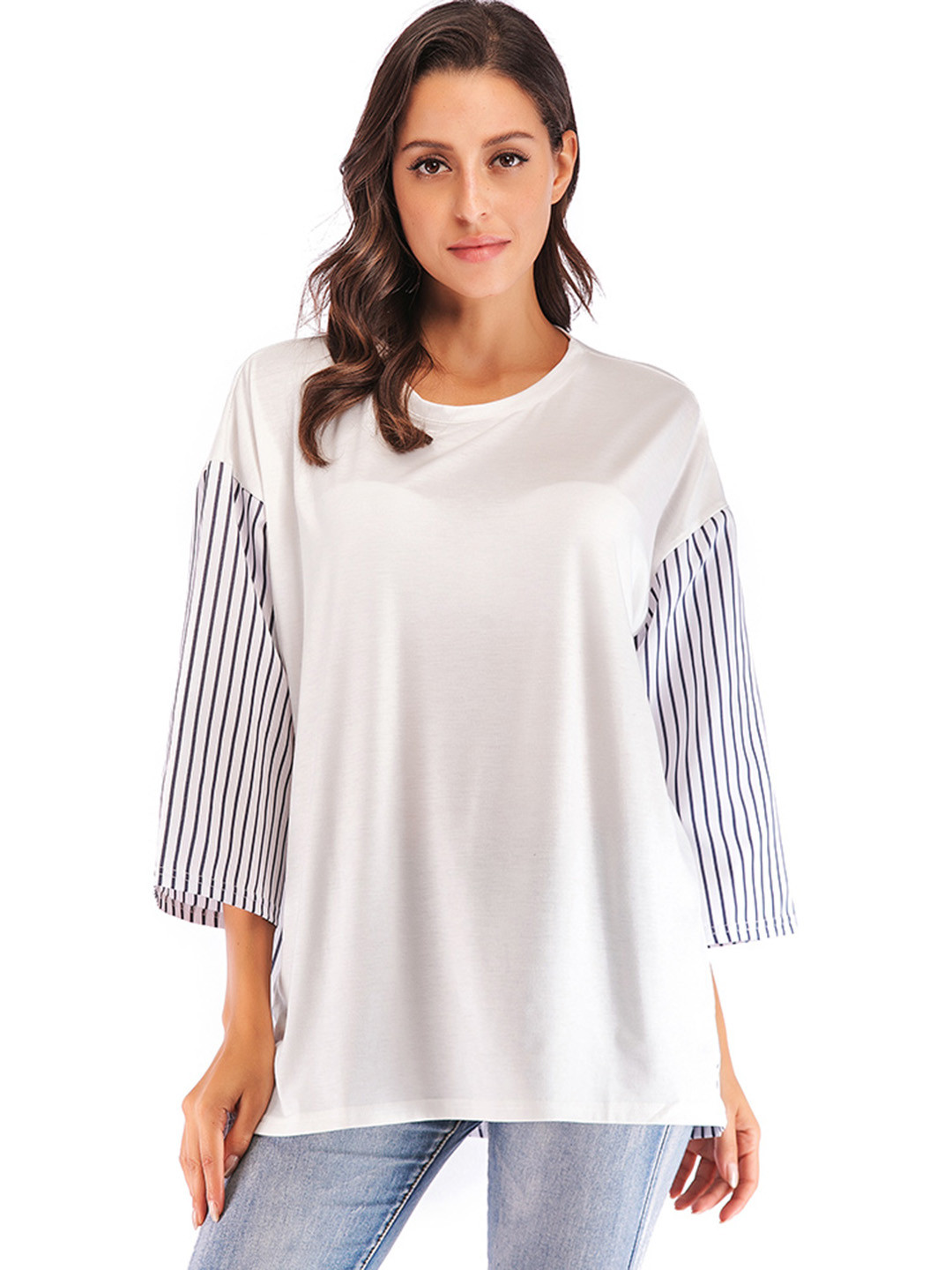 

URBANIC Women White & Blue Solid Relaxed Fit Longline T-shirt