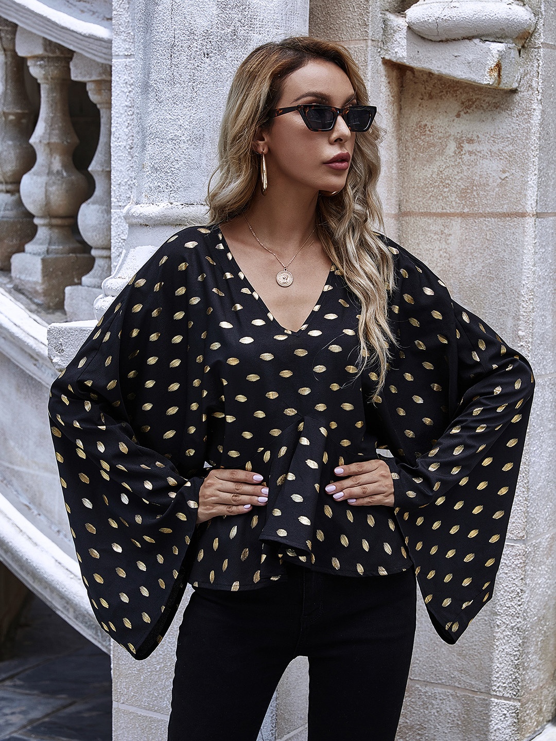 

URBANIC Black & Golden Geometric Print Peplum Top